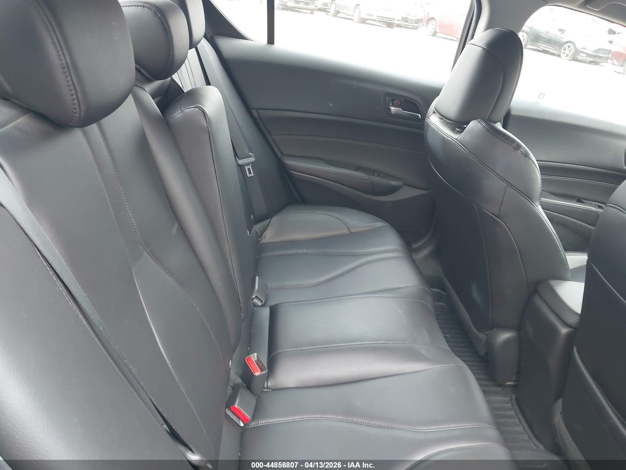 ACURA ILX image 8