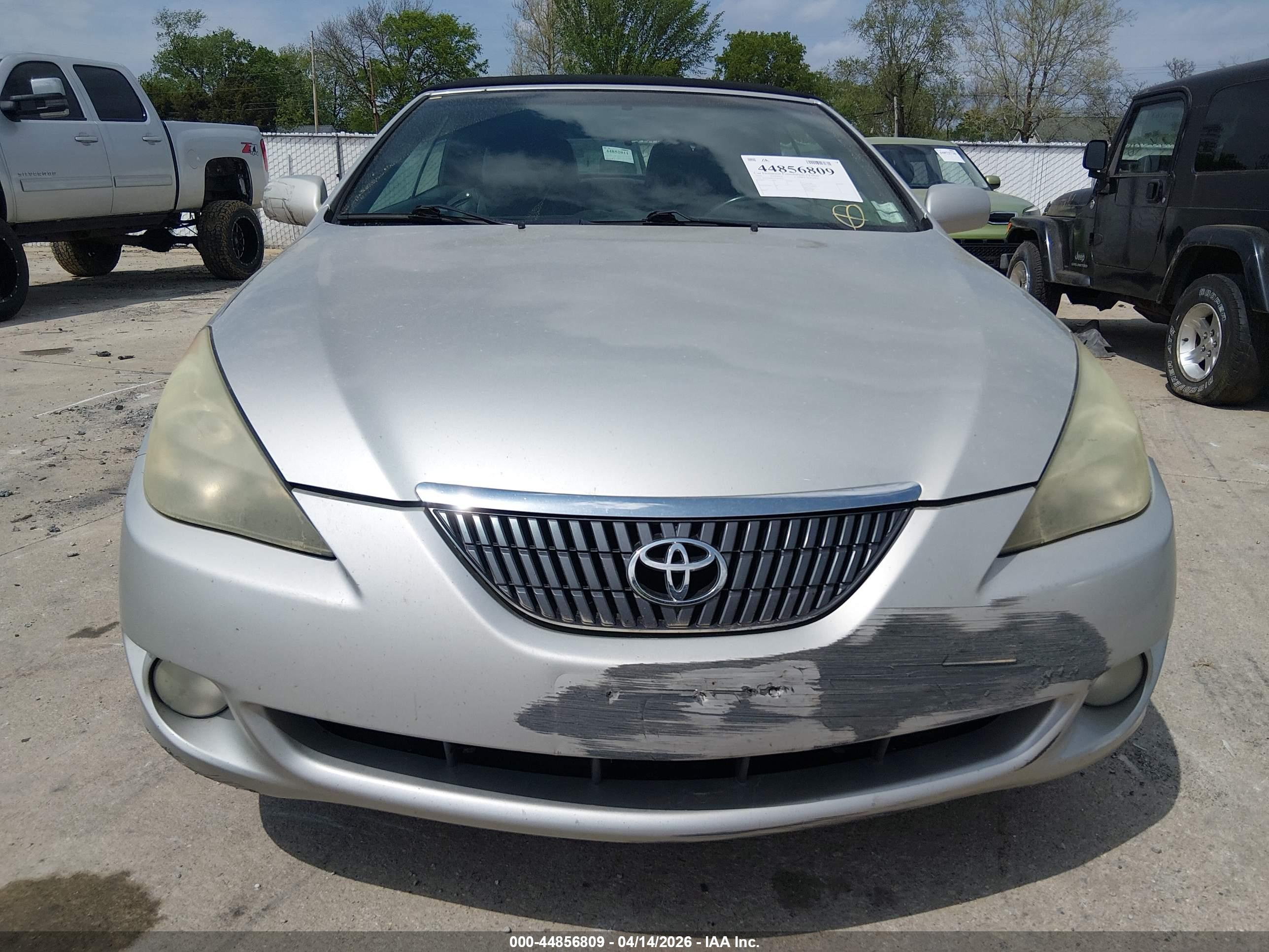 TOYOTA CAMRY image 6
