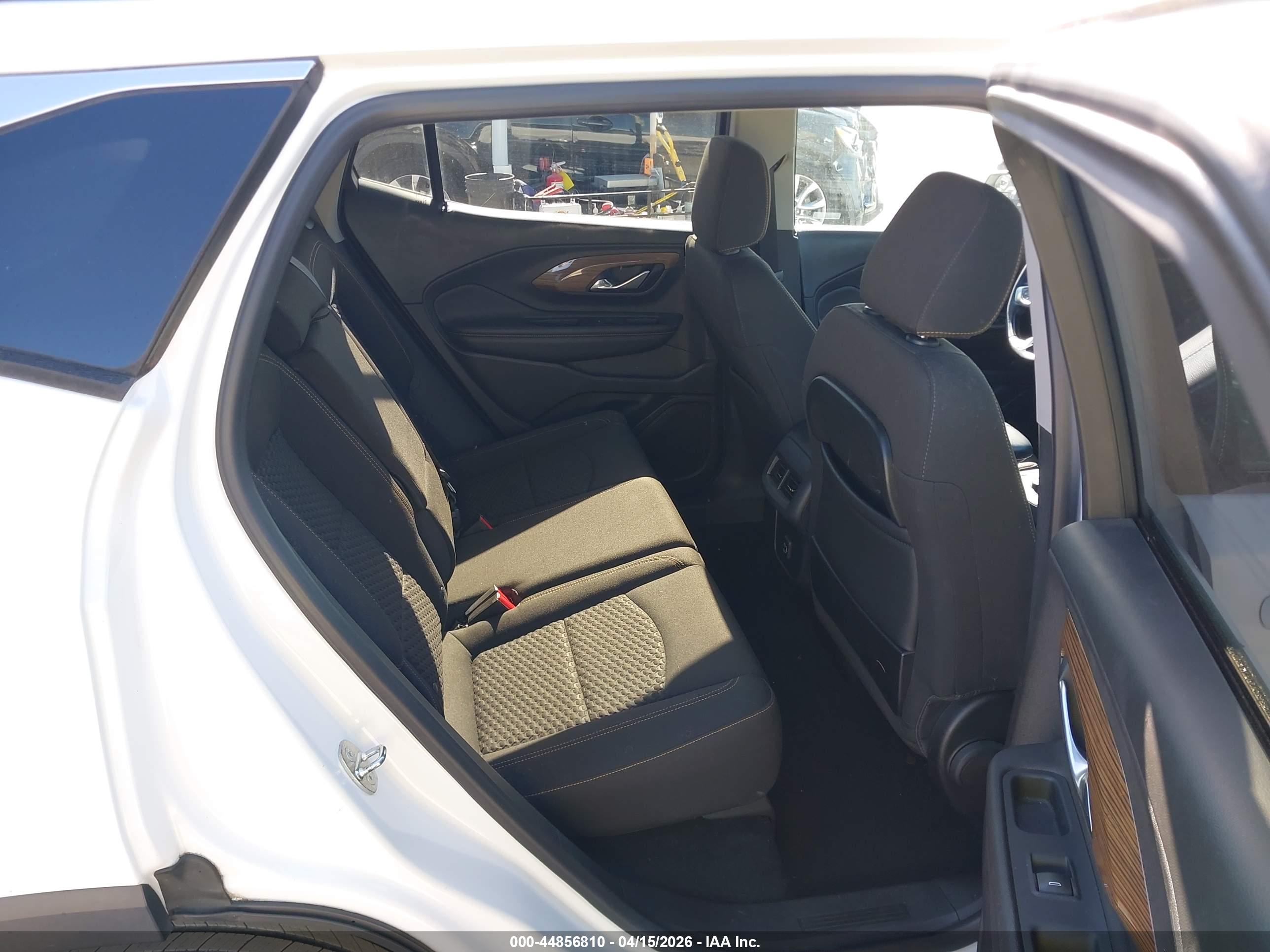 GMC TERRAIN image 8