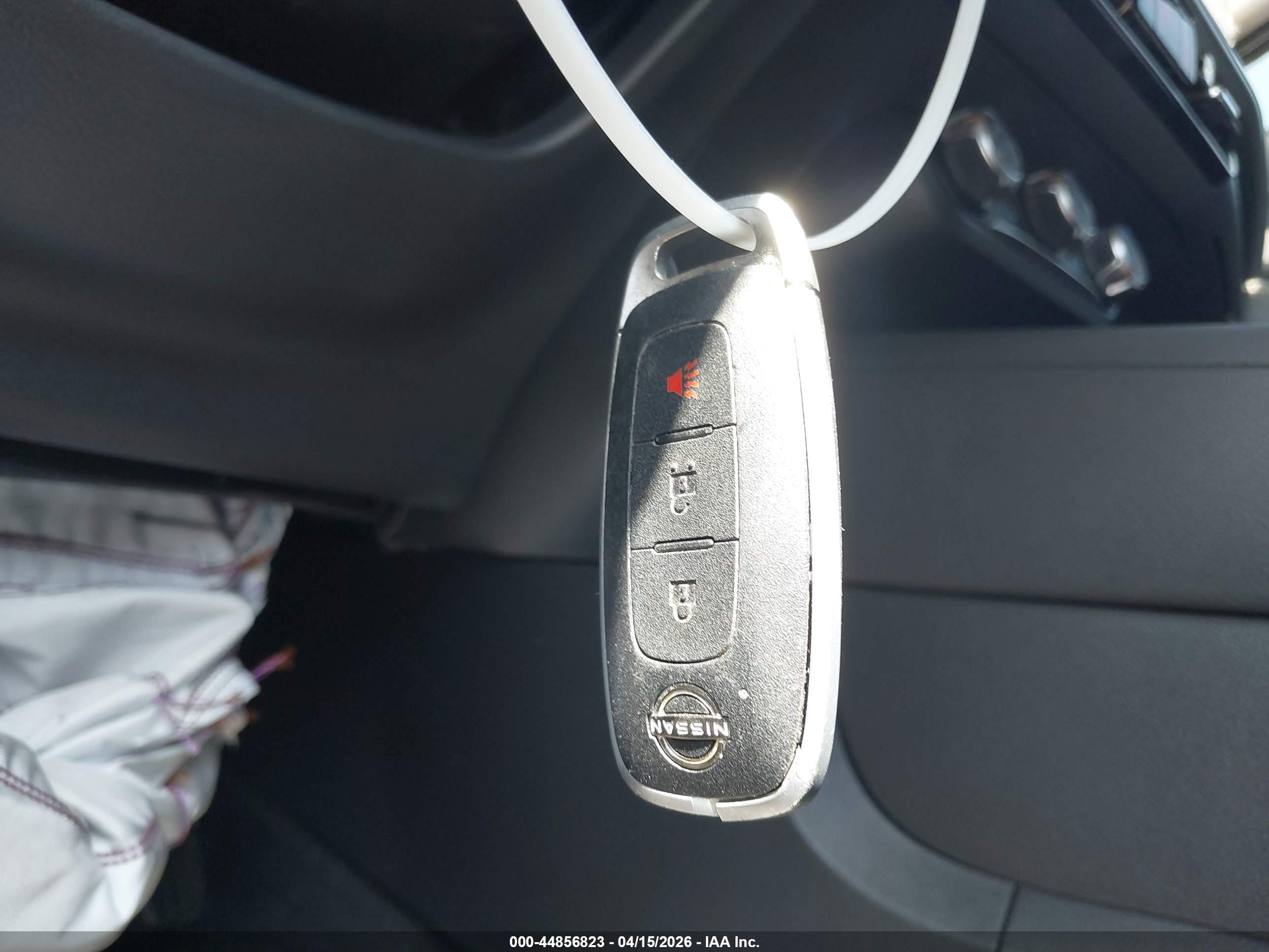 NISSAN KICKS image 11