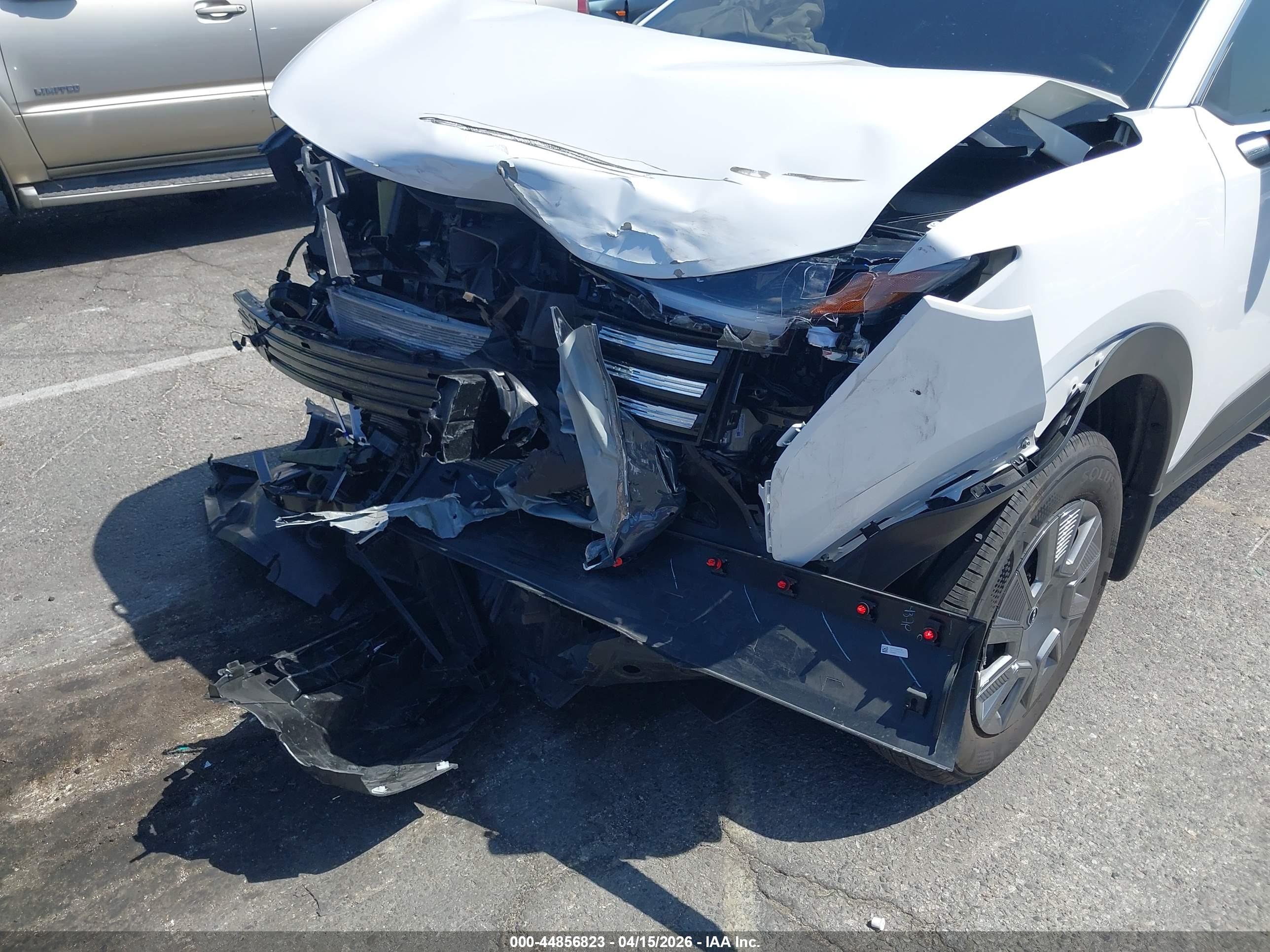 NISSAN KICKS image 6