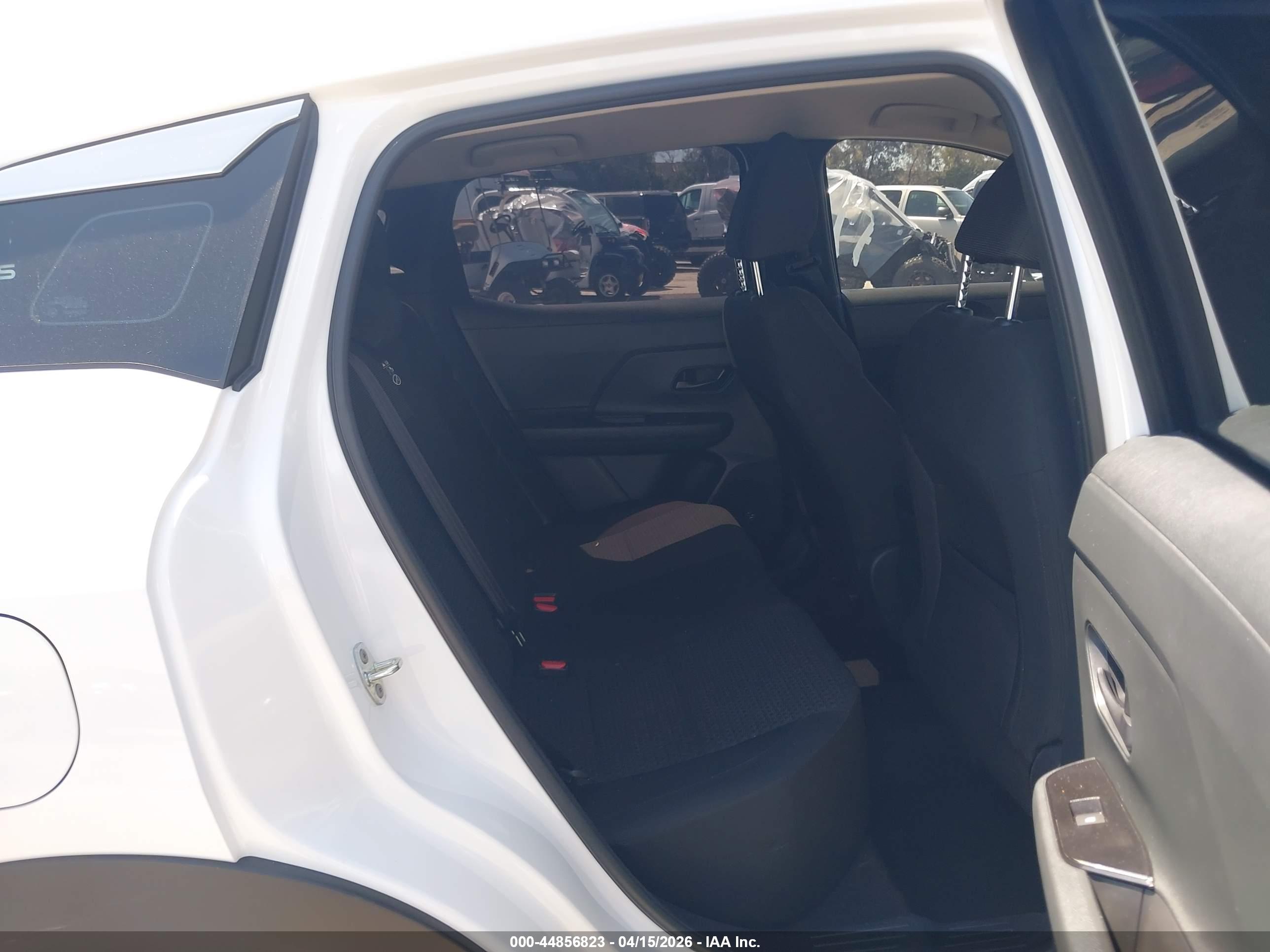NISSAN KICKS image 8