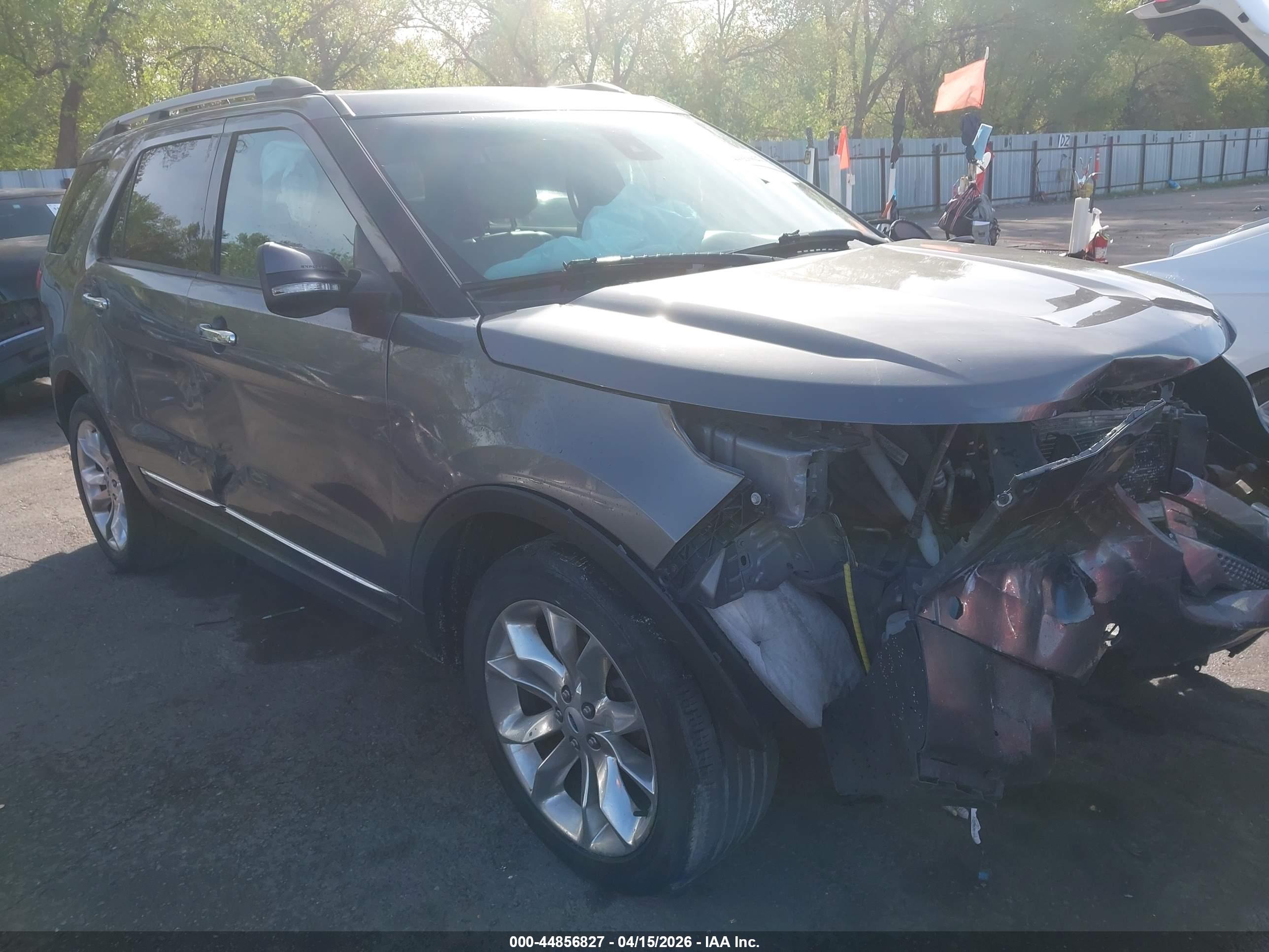 FORD EXPLORER image 6