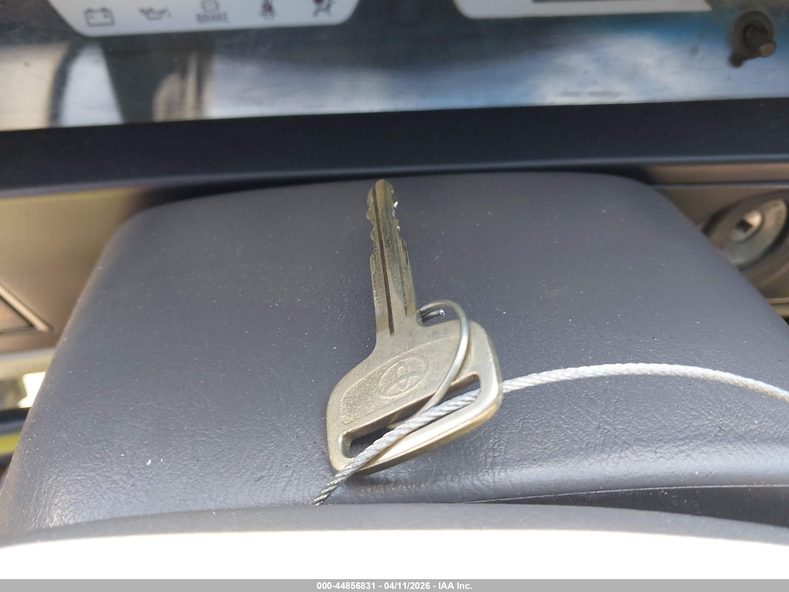 TOYOTA TACOMA image 11
