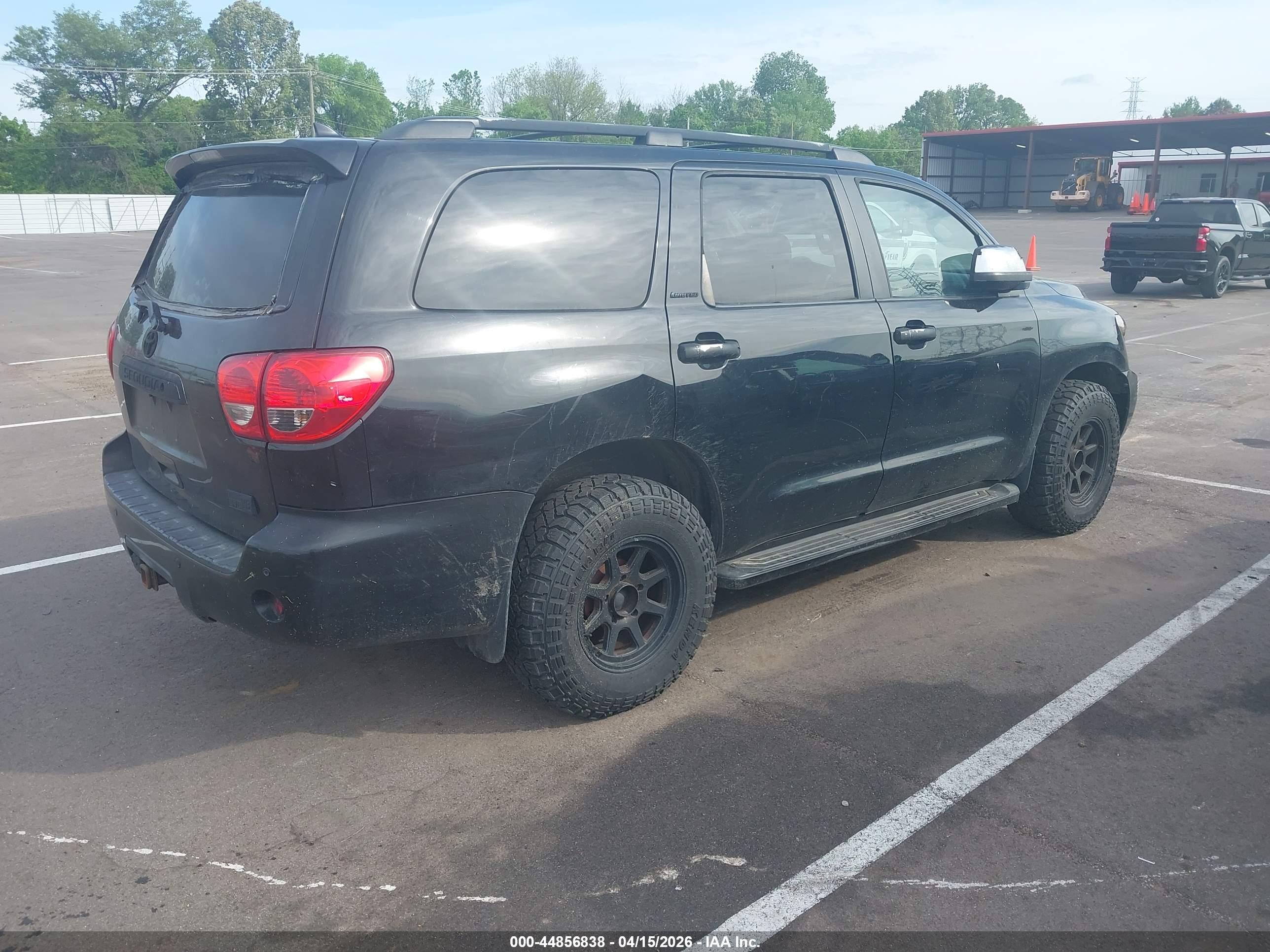 TOYOTA SEQUOIA image 4