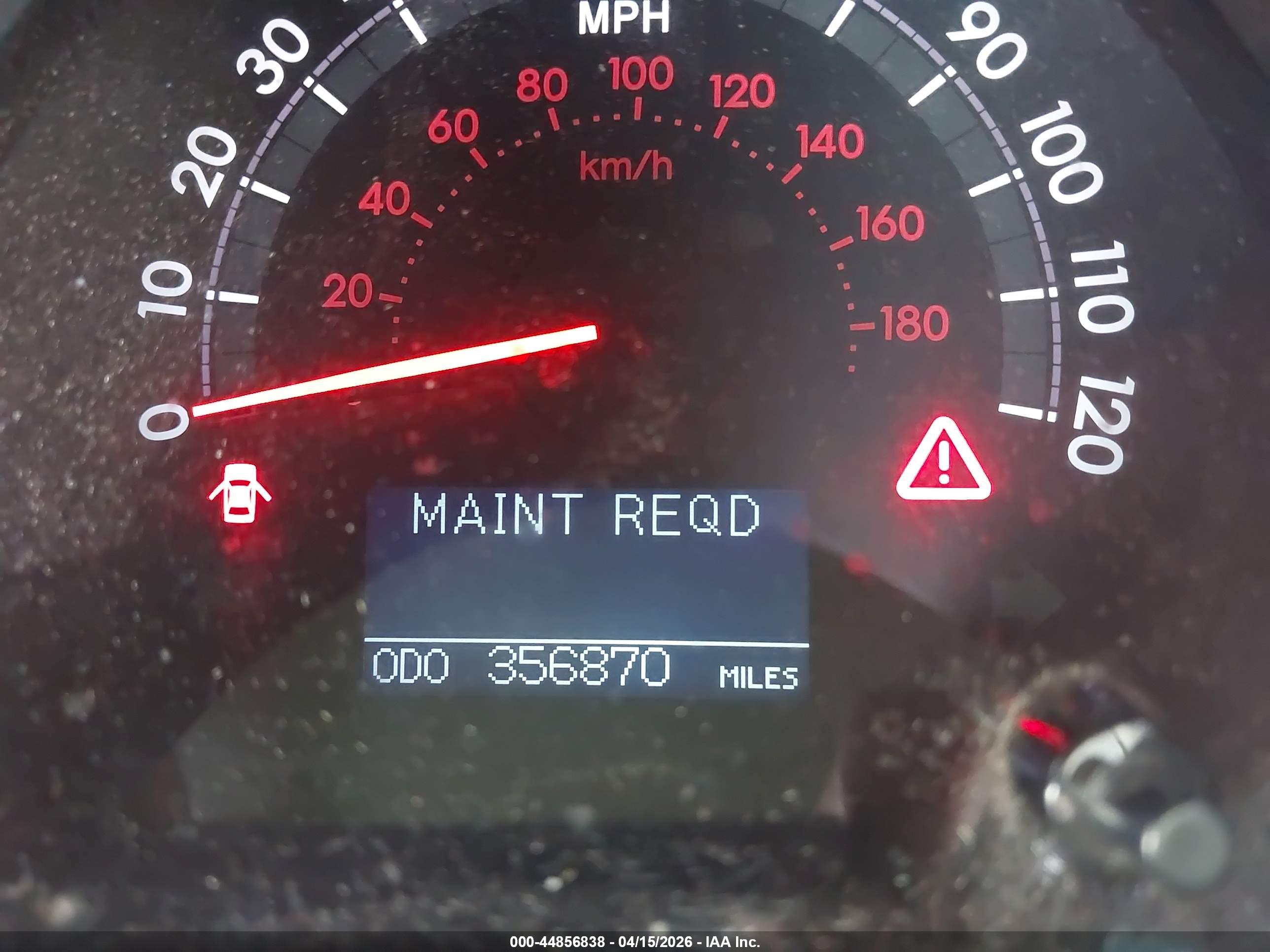 TOYOTA SEQUOIA image 7