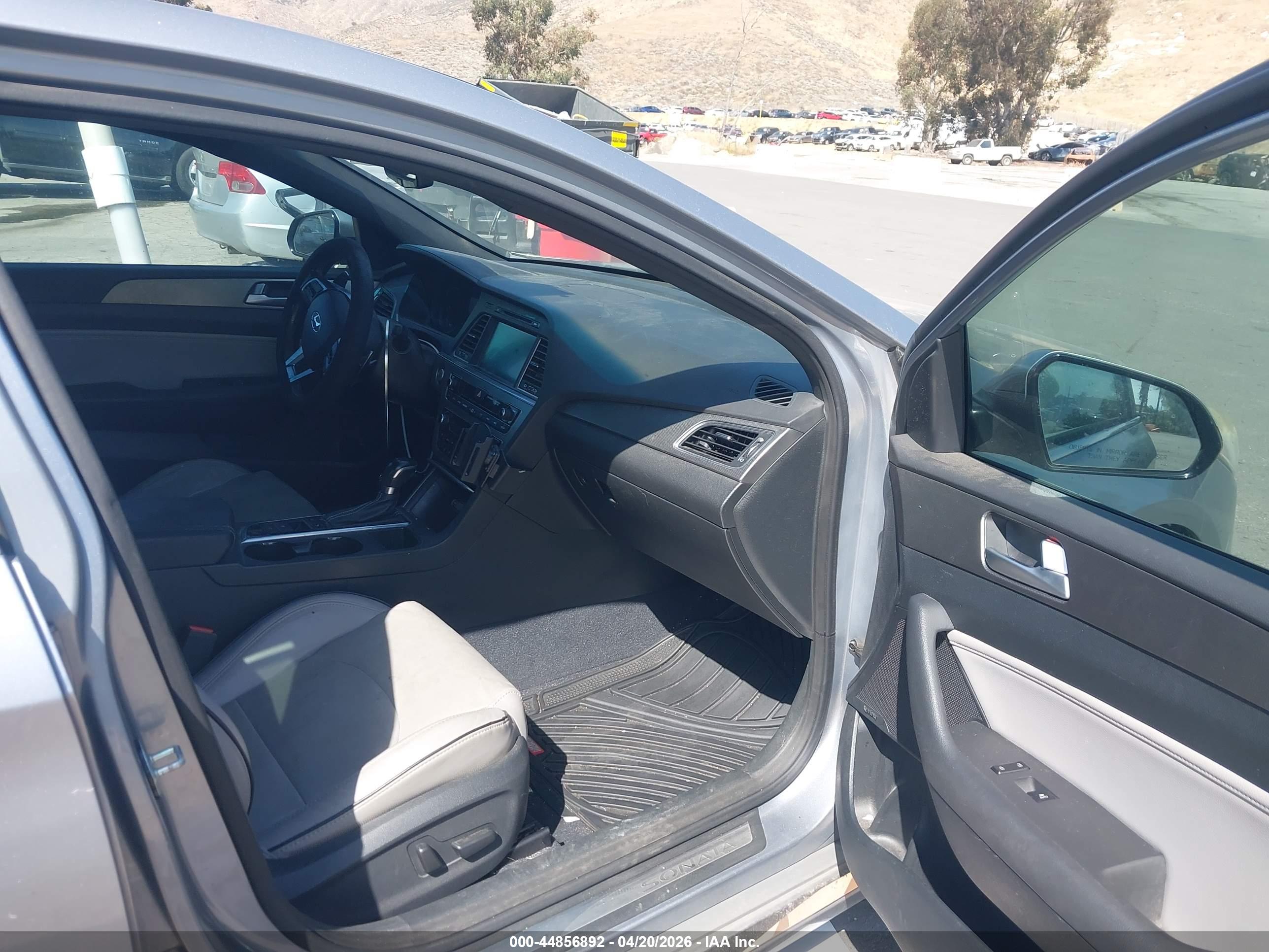 HYUNDAI SONATA image 5