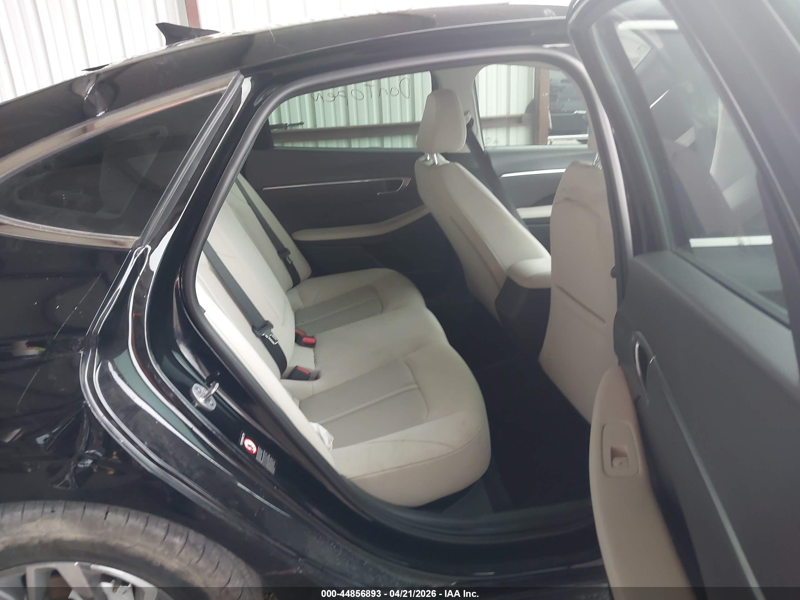 HYUNDAI SONATA image 8