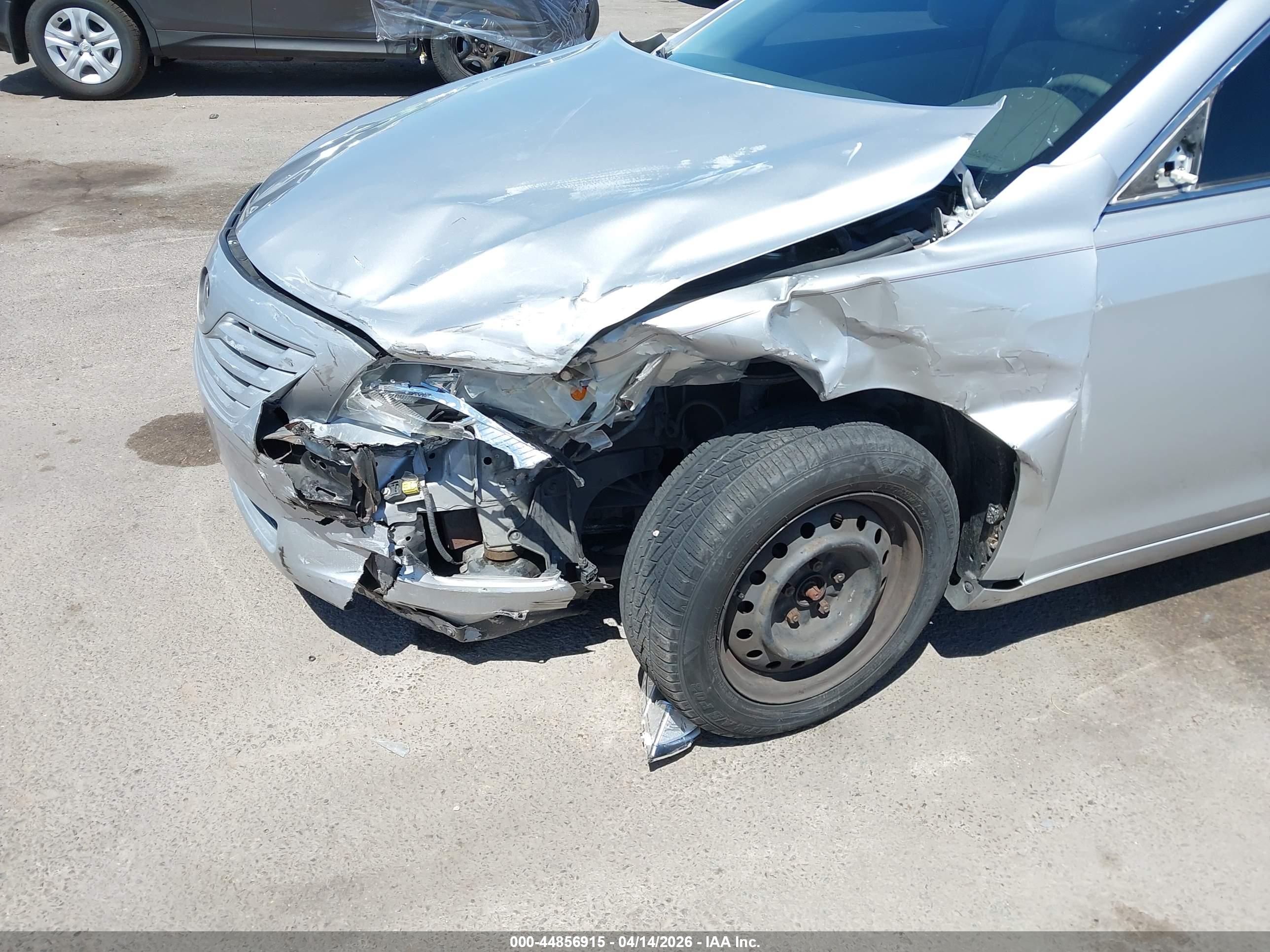 TOYOTA CAMRY image 6