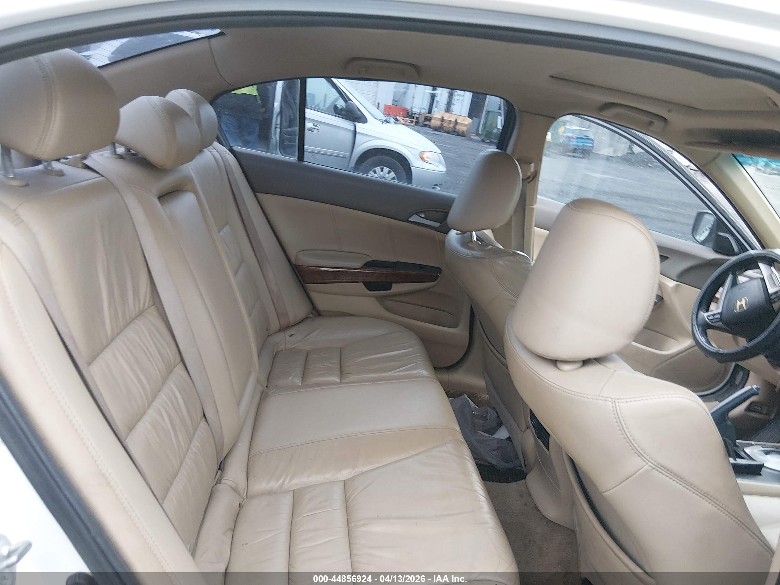 HONDA ACCORD image 8