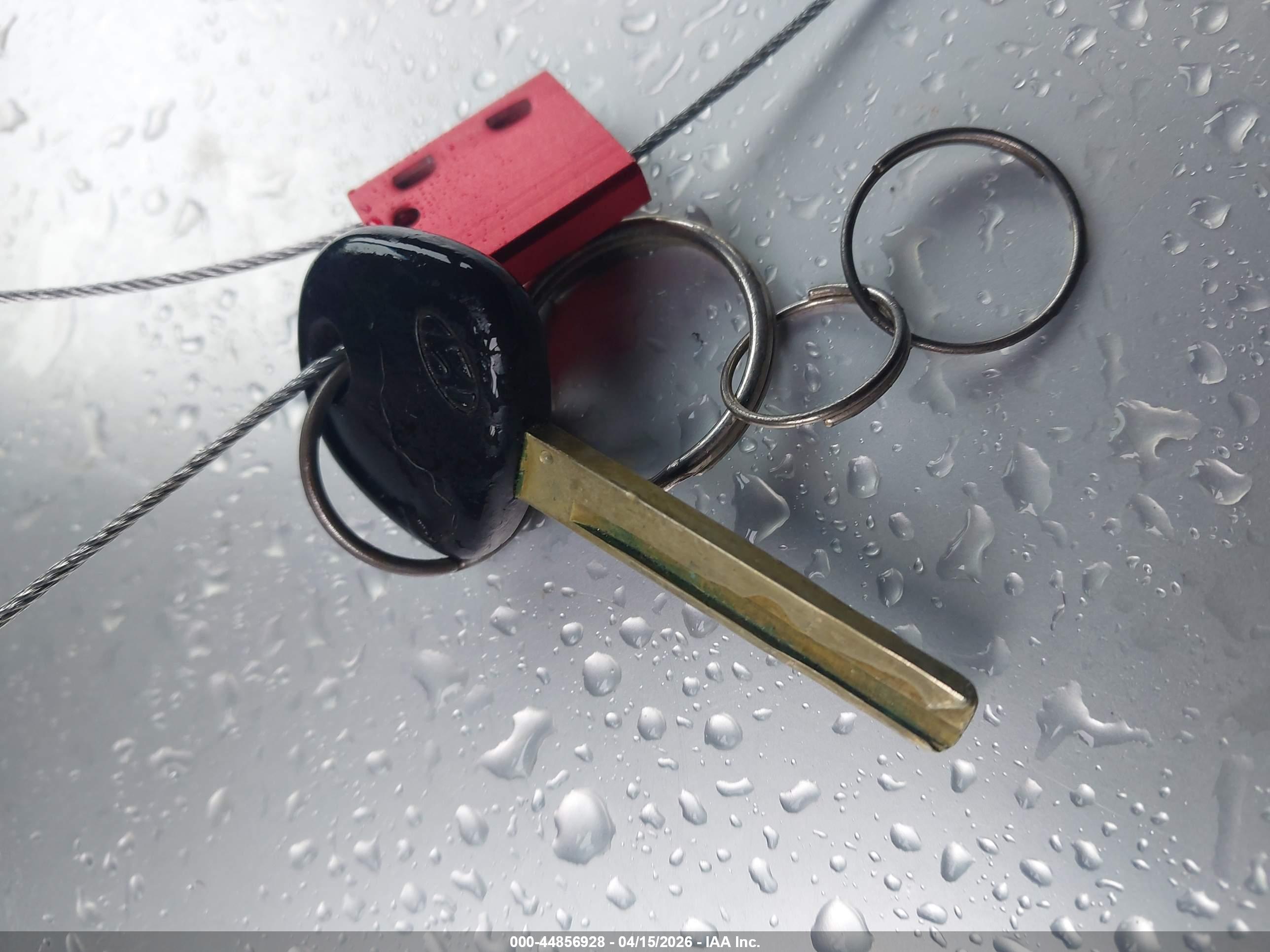 HYUNDAI ACCENT image 11