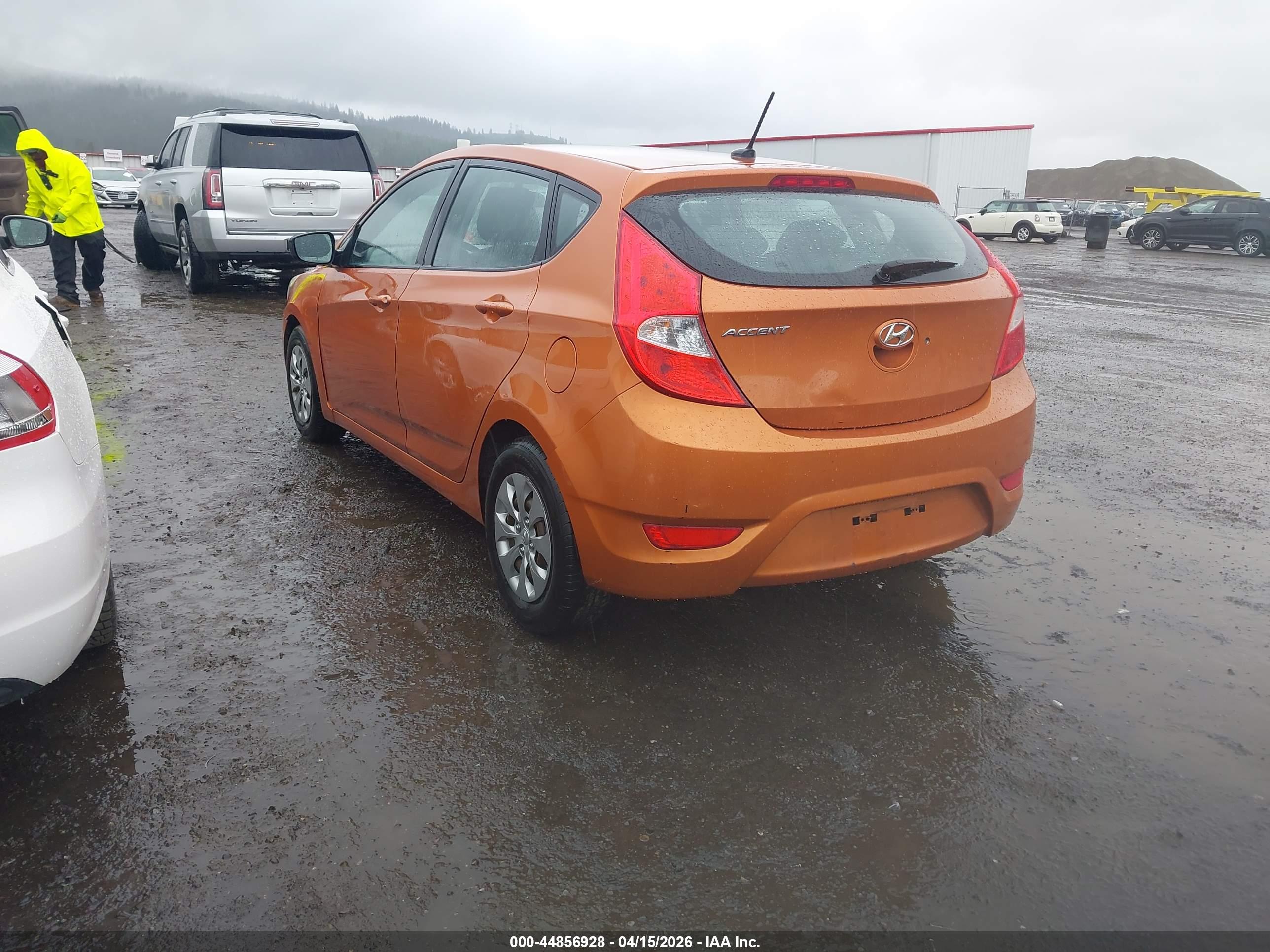 HYUNDAI ACCENT image 3