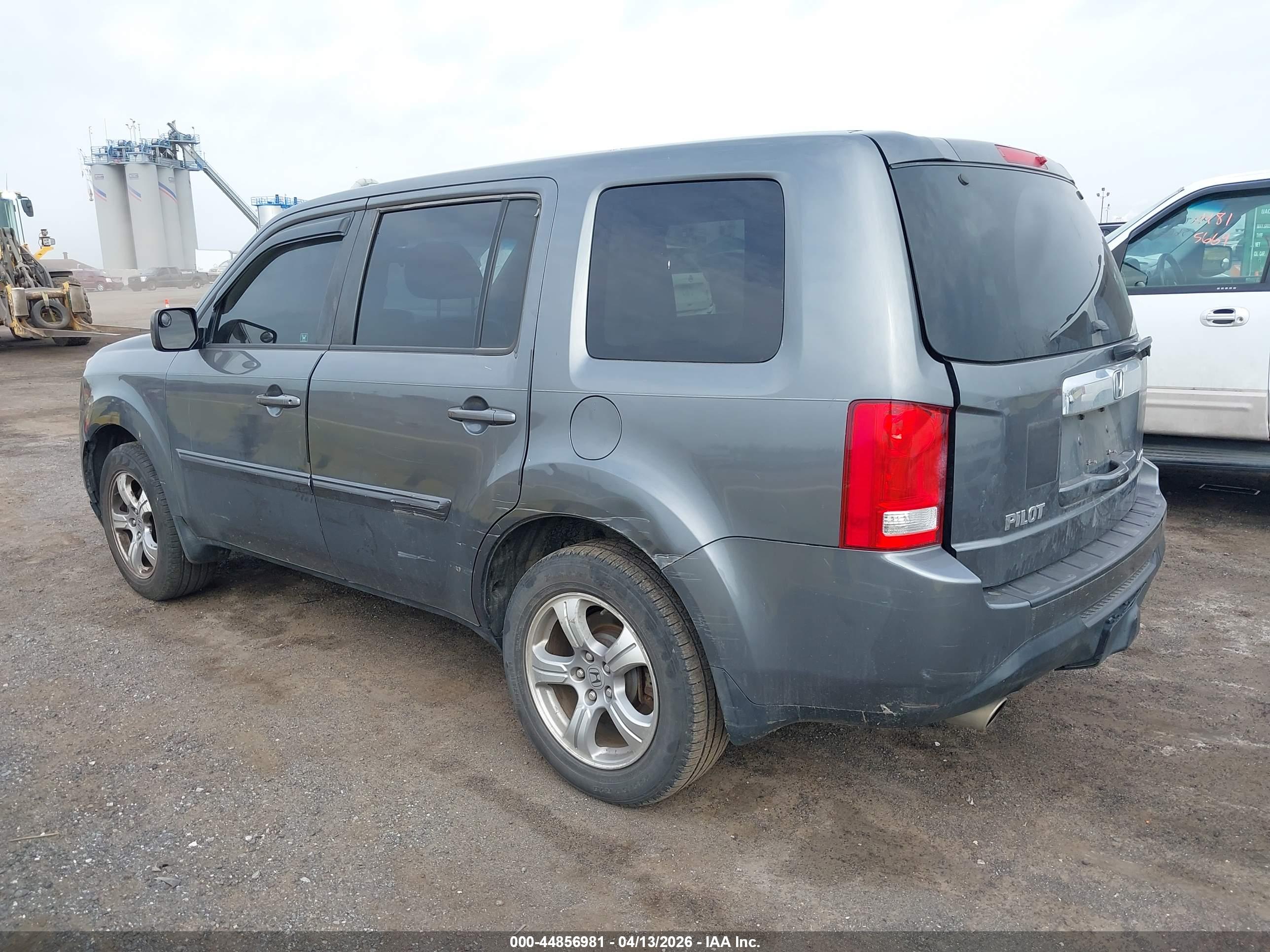 HONDA PILOT image 3