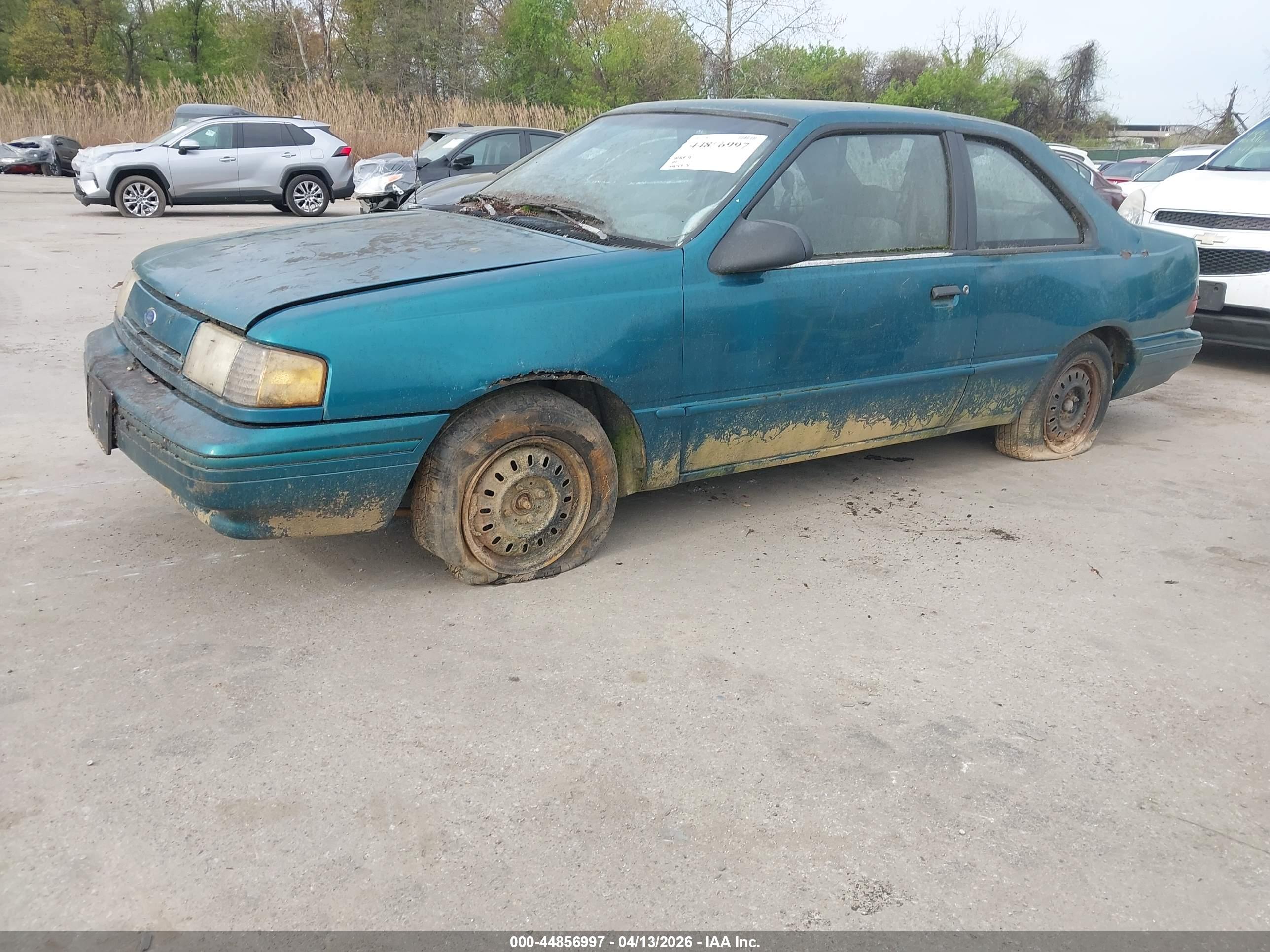 FORD TEMPO image 2
