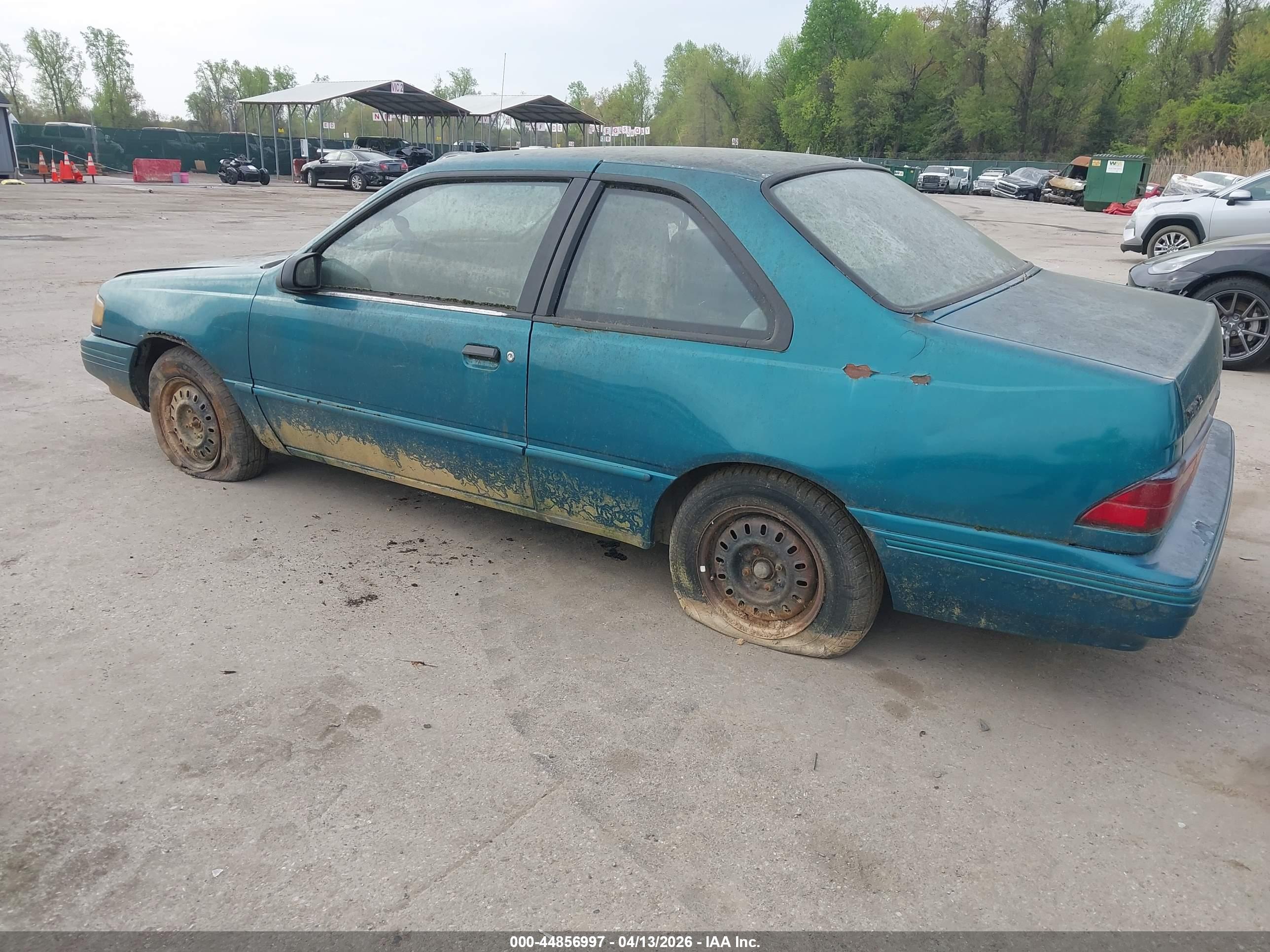 FORD TEMPO image 3