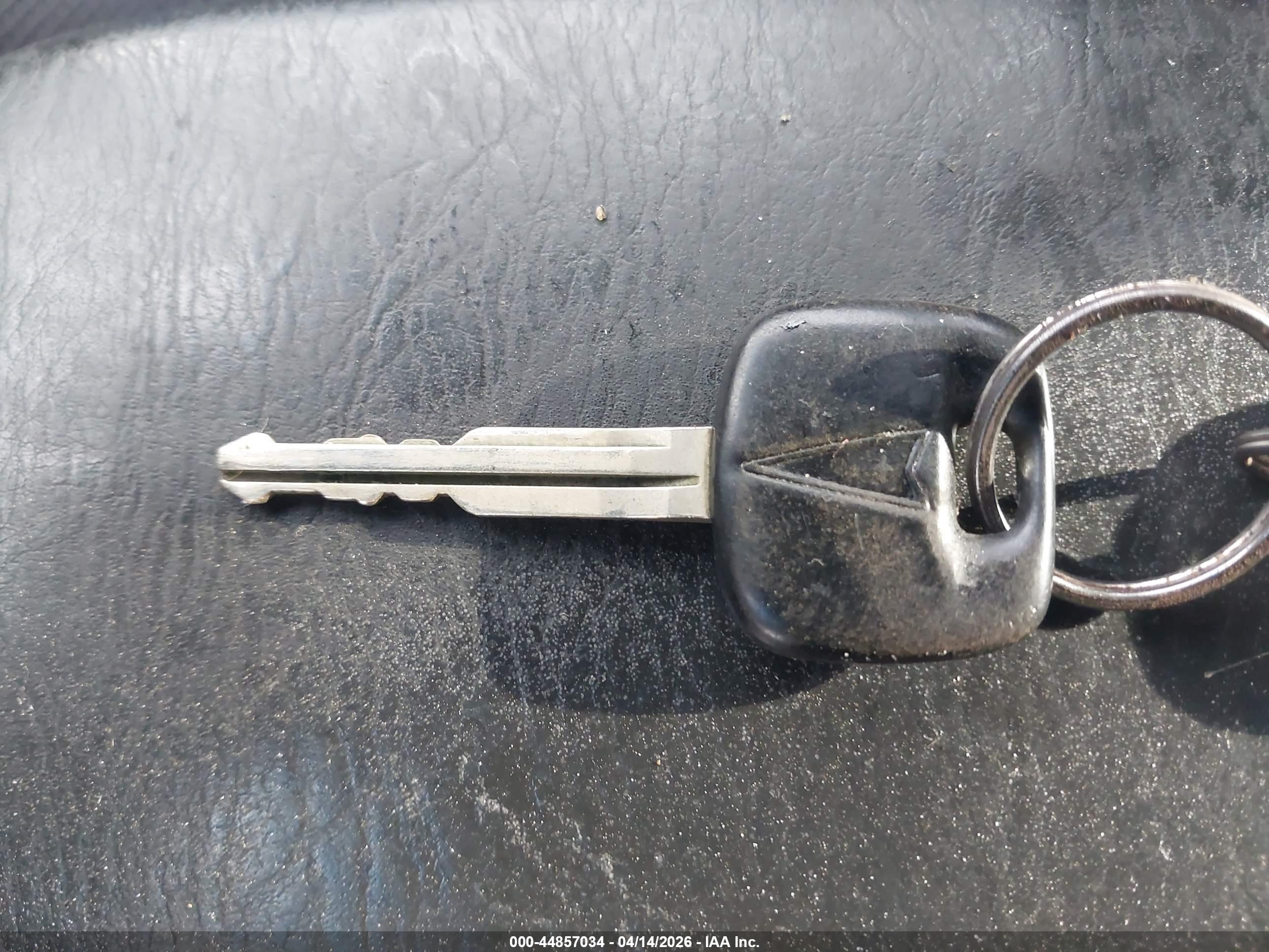 PONTIAC VIBE image 11