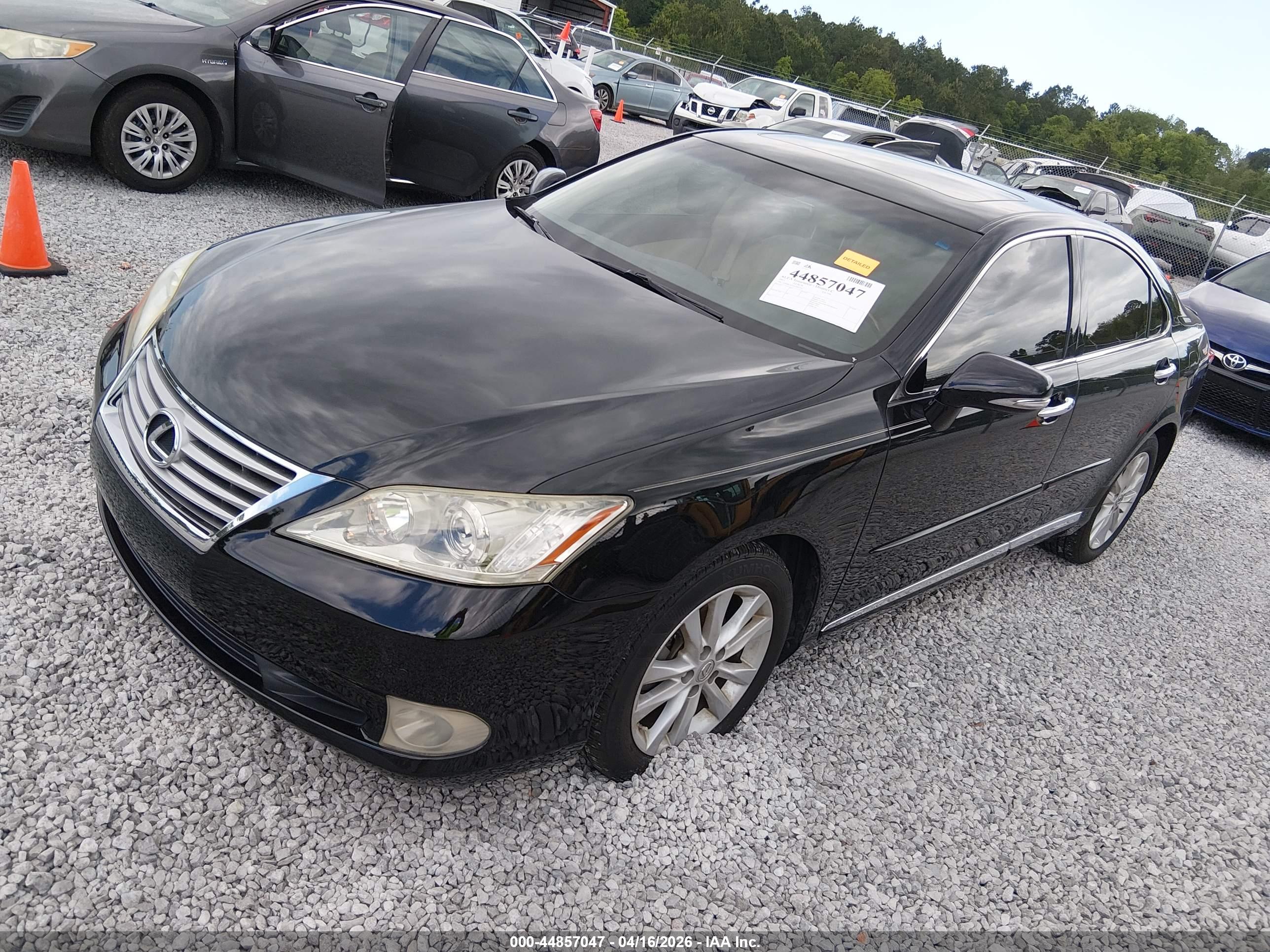 LEXUS ES image 2
