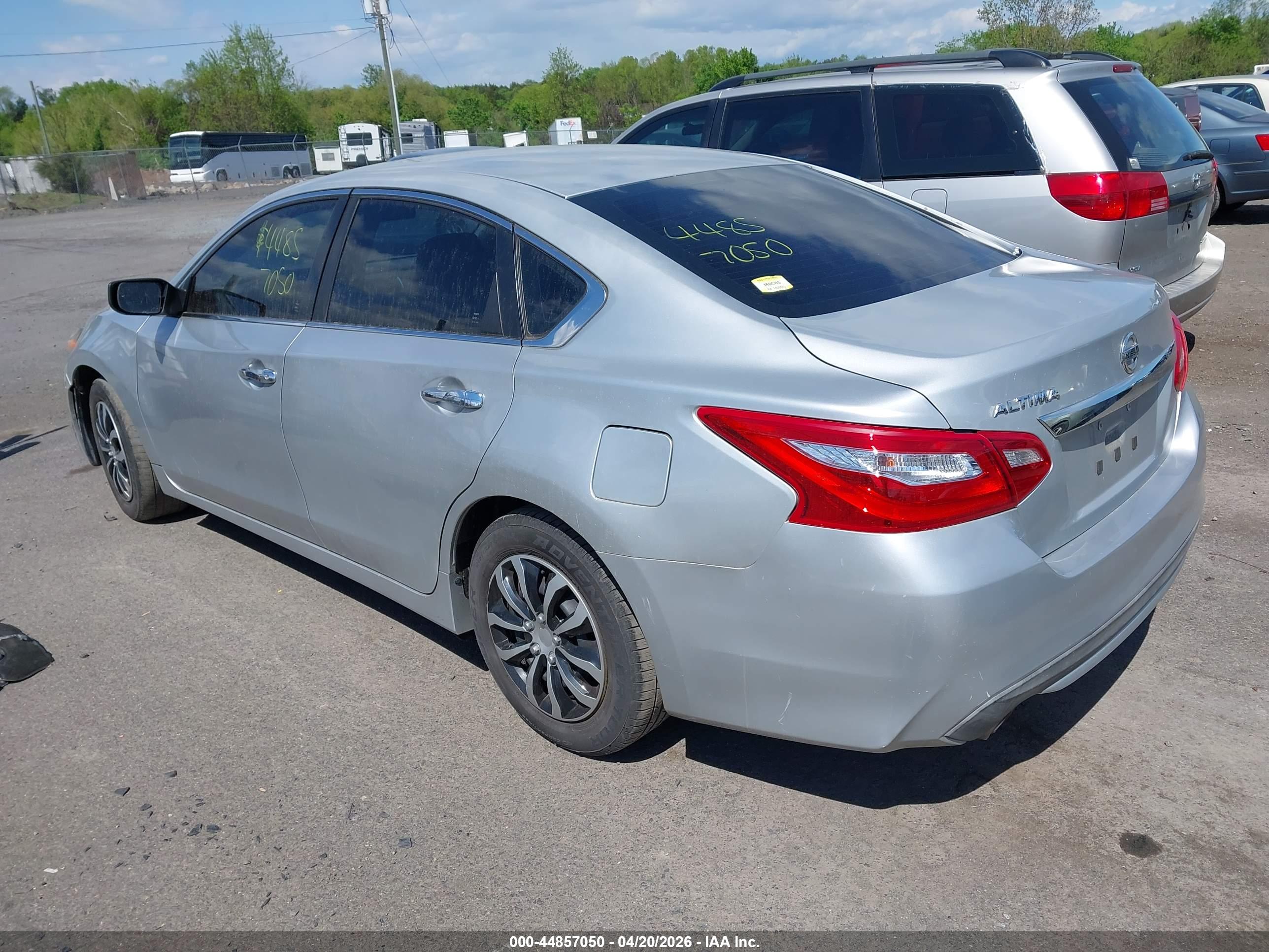 NISSAN ALTIMA image 3