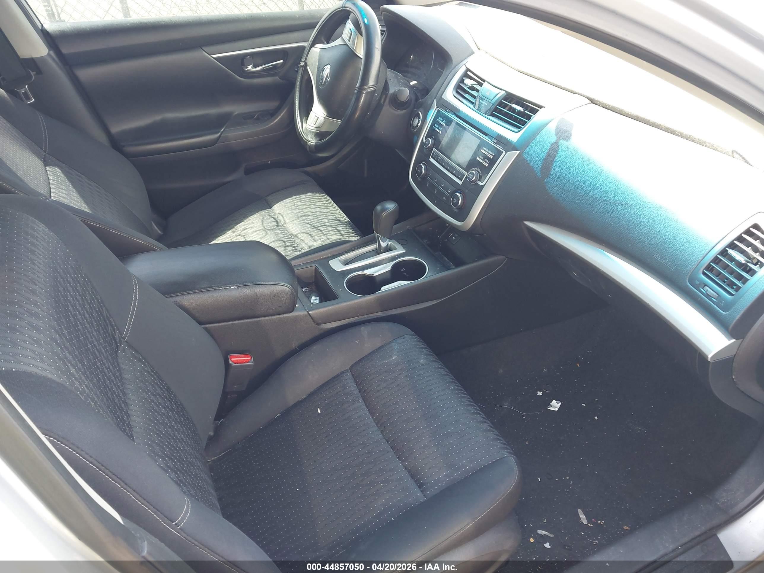 NISSAN ALTIMA image 5