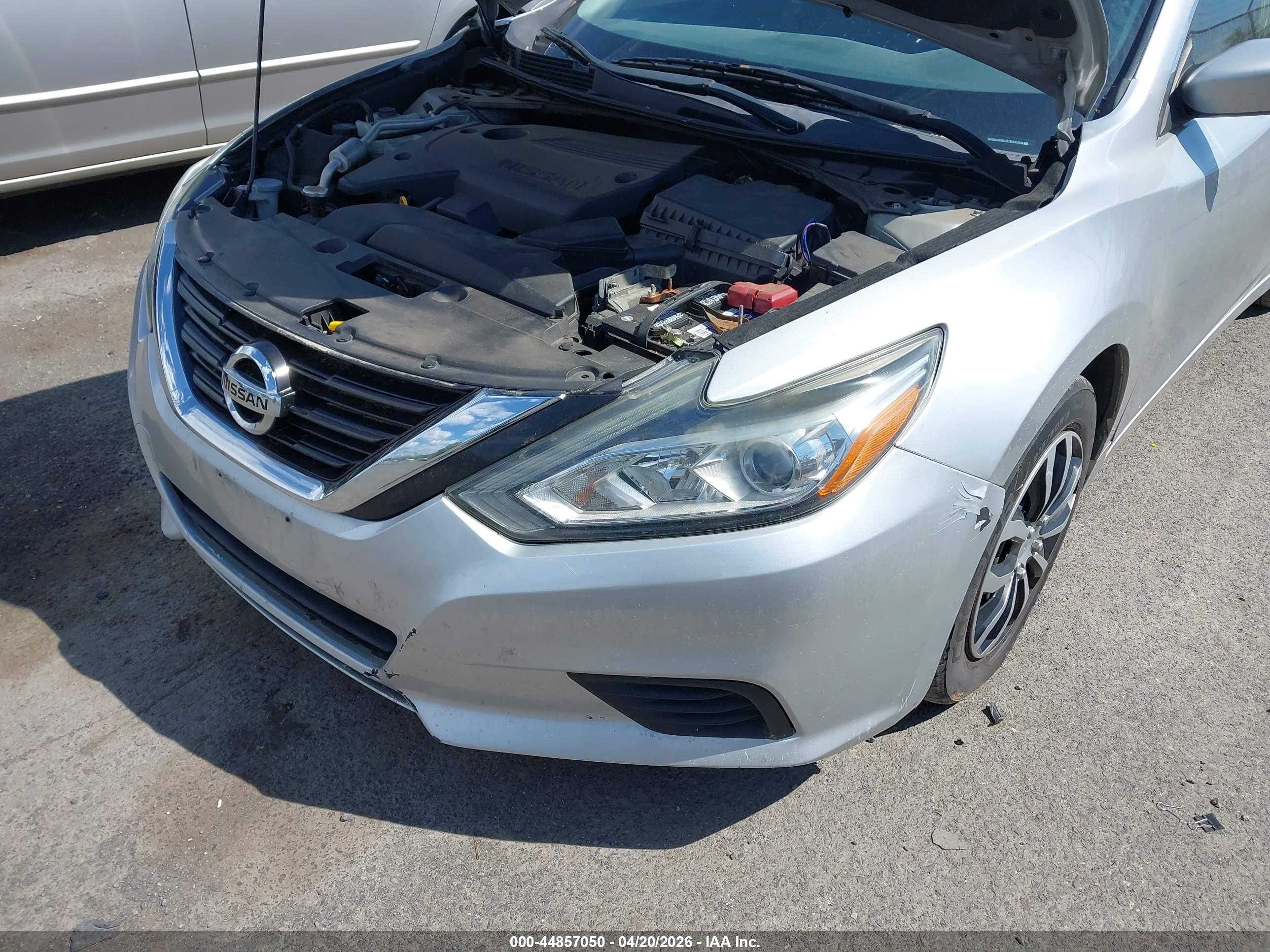 NISSAN ALTIMA image 6