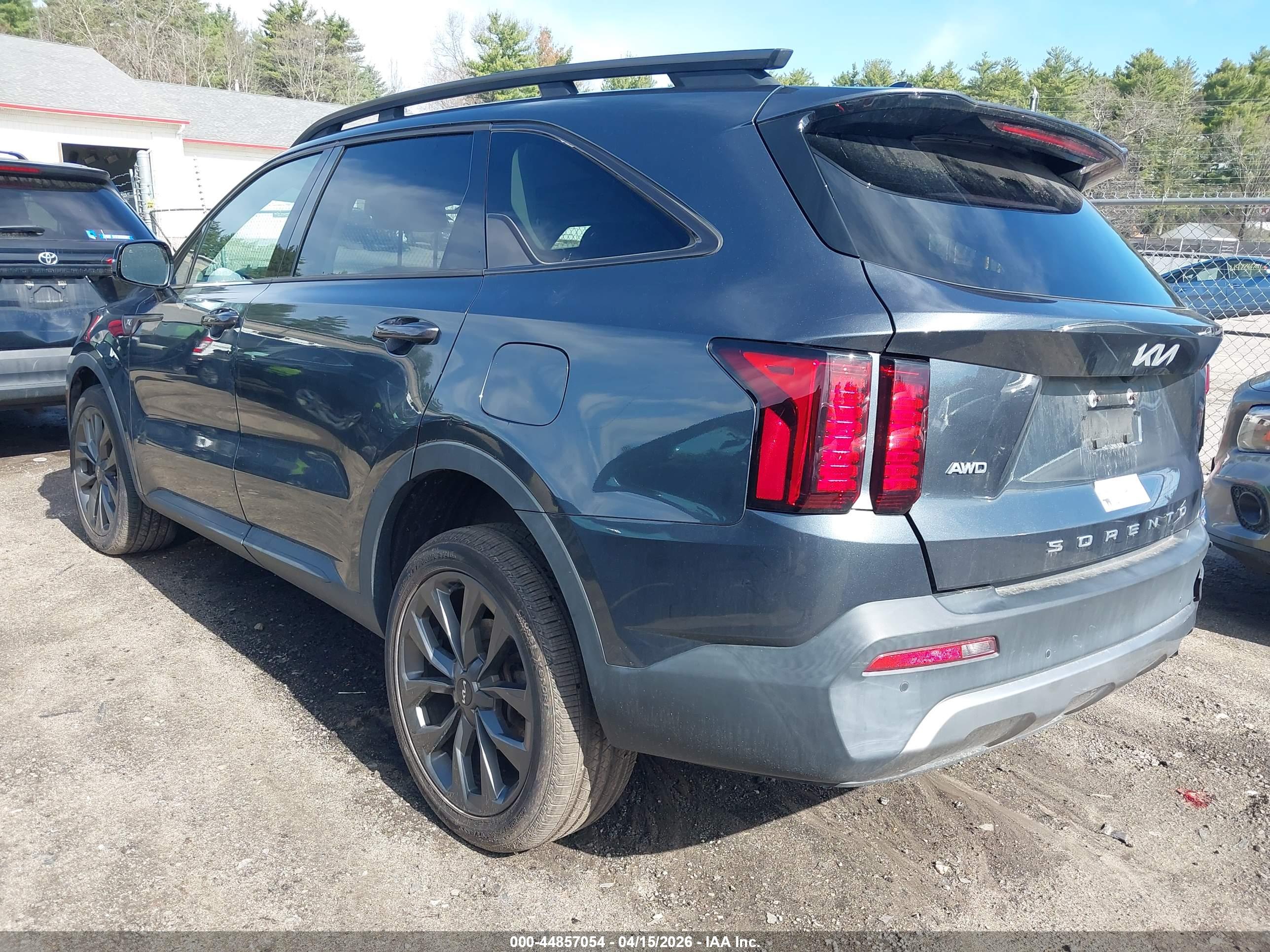 KIA SORENTO image 3