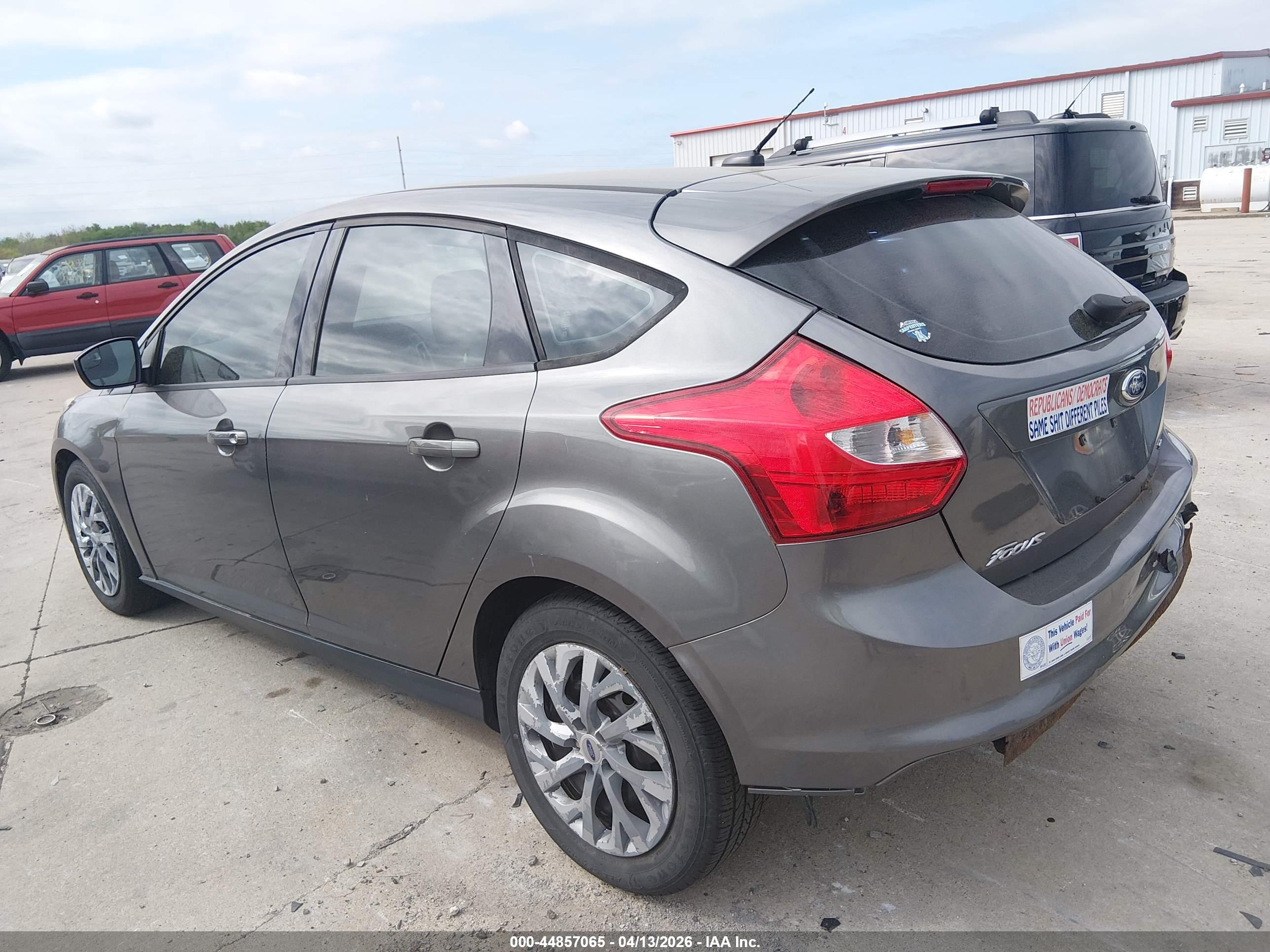 FORD FOCUS image 3