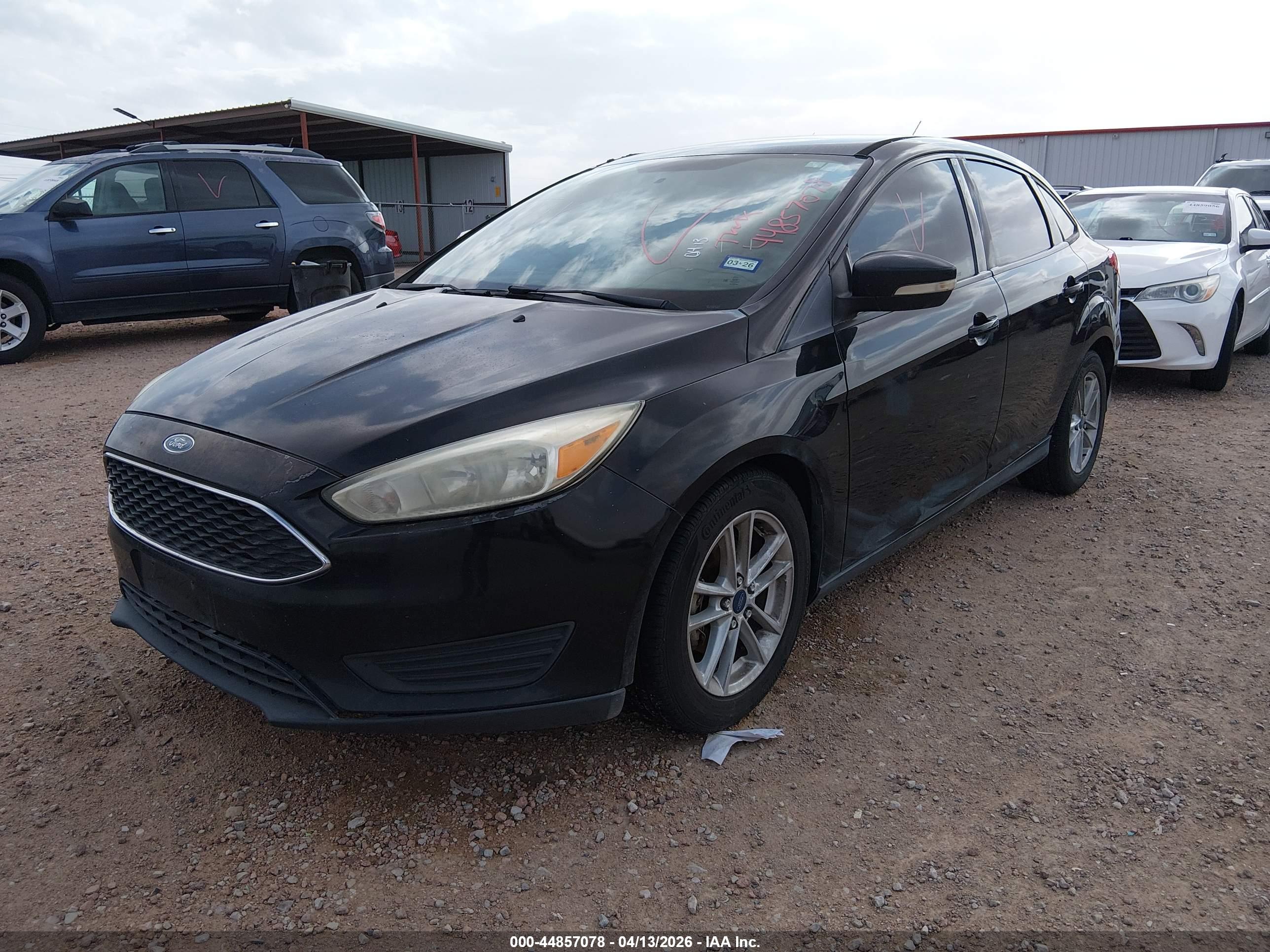 FORD FOCUS image 2