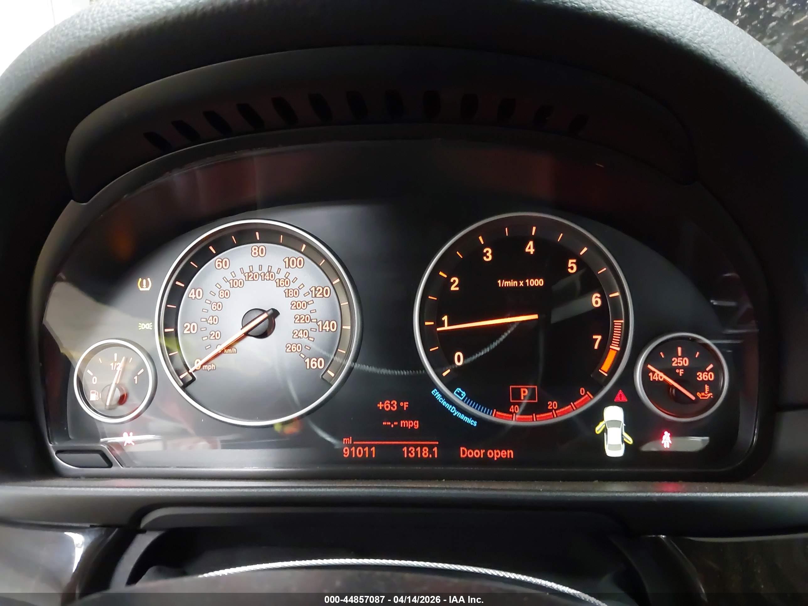 BMW 528I image 7