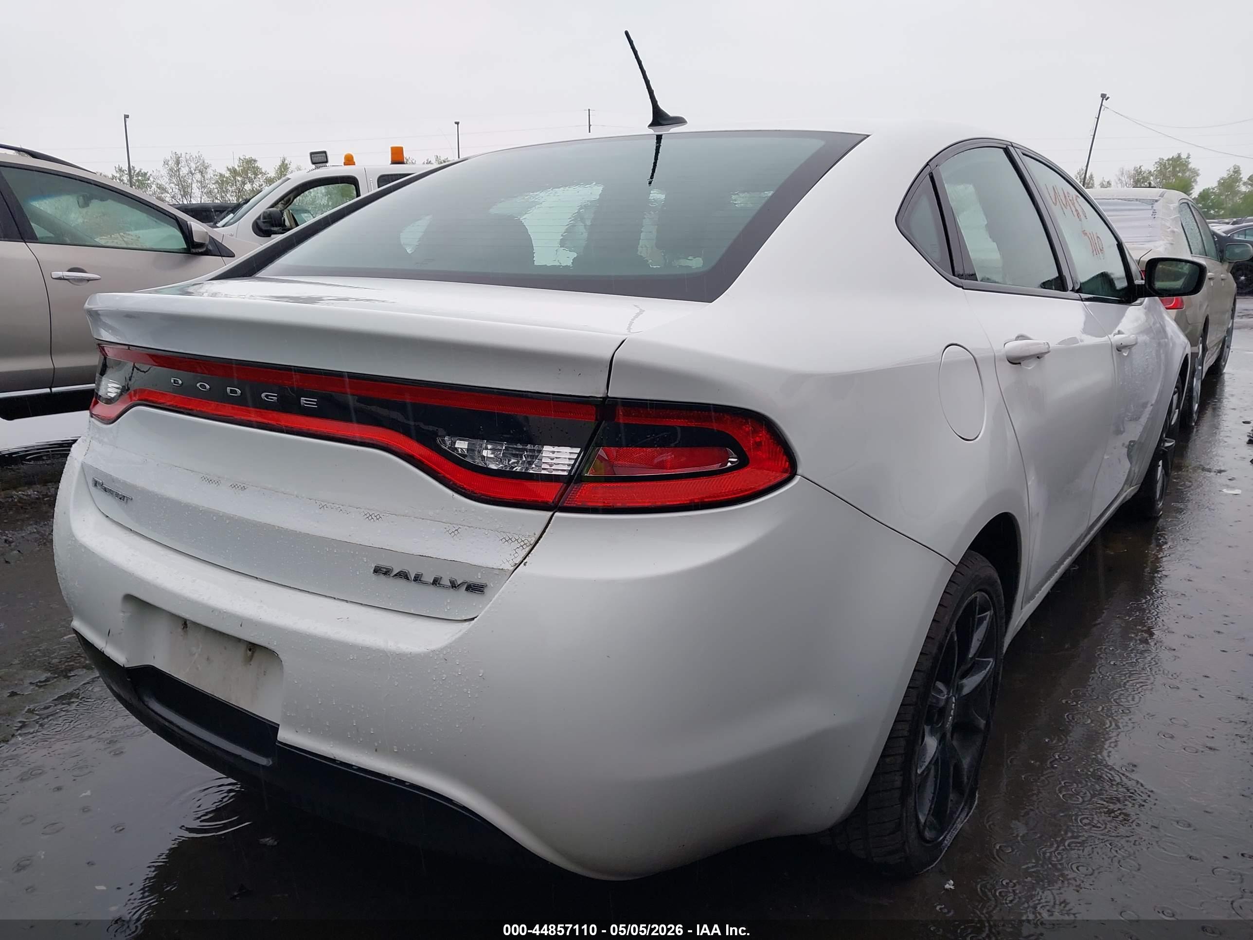 DODGE DART image 4