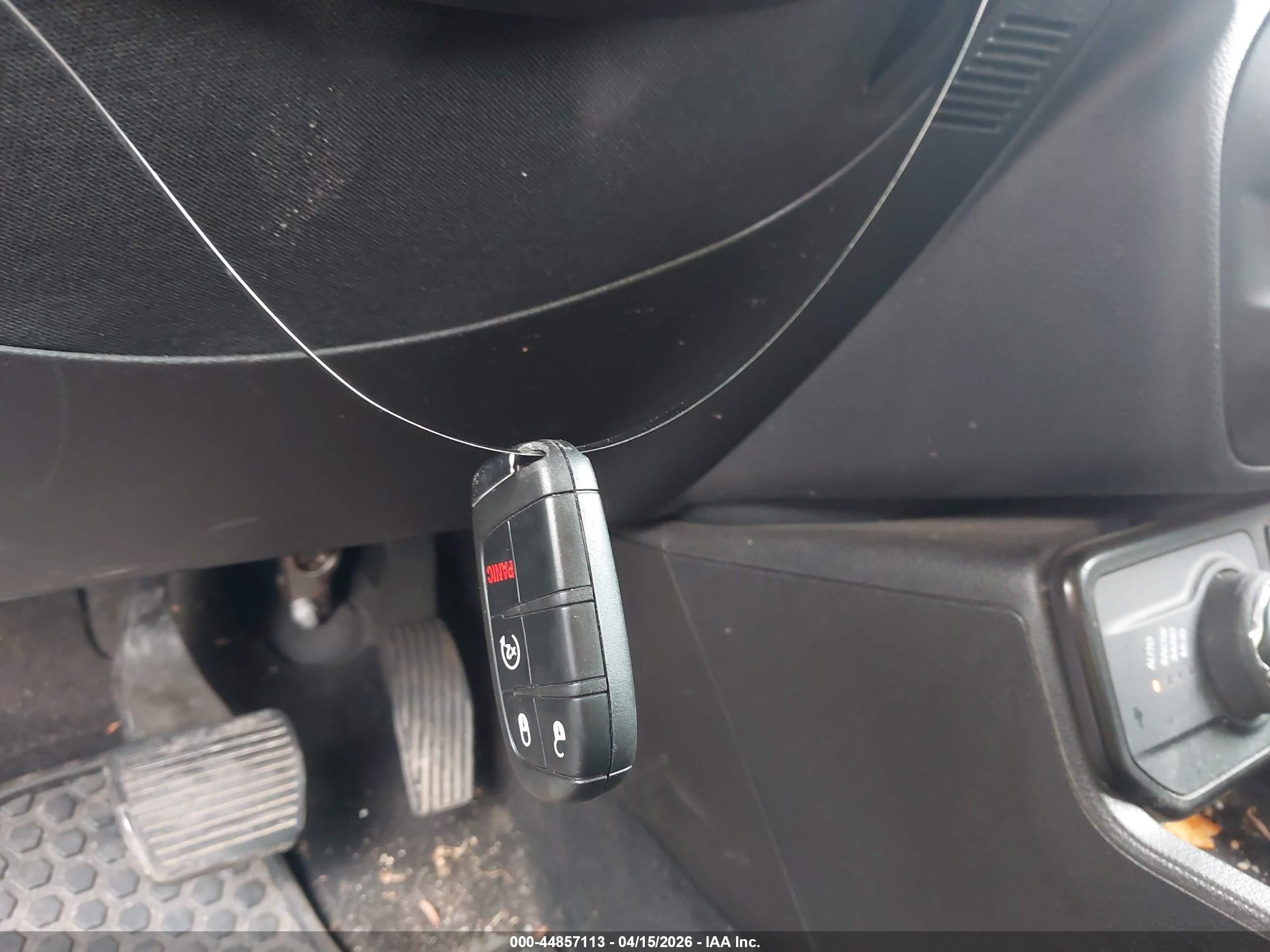JEEP RENEGADE image 11