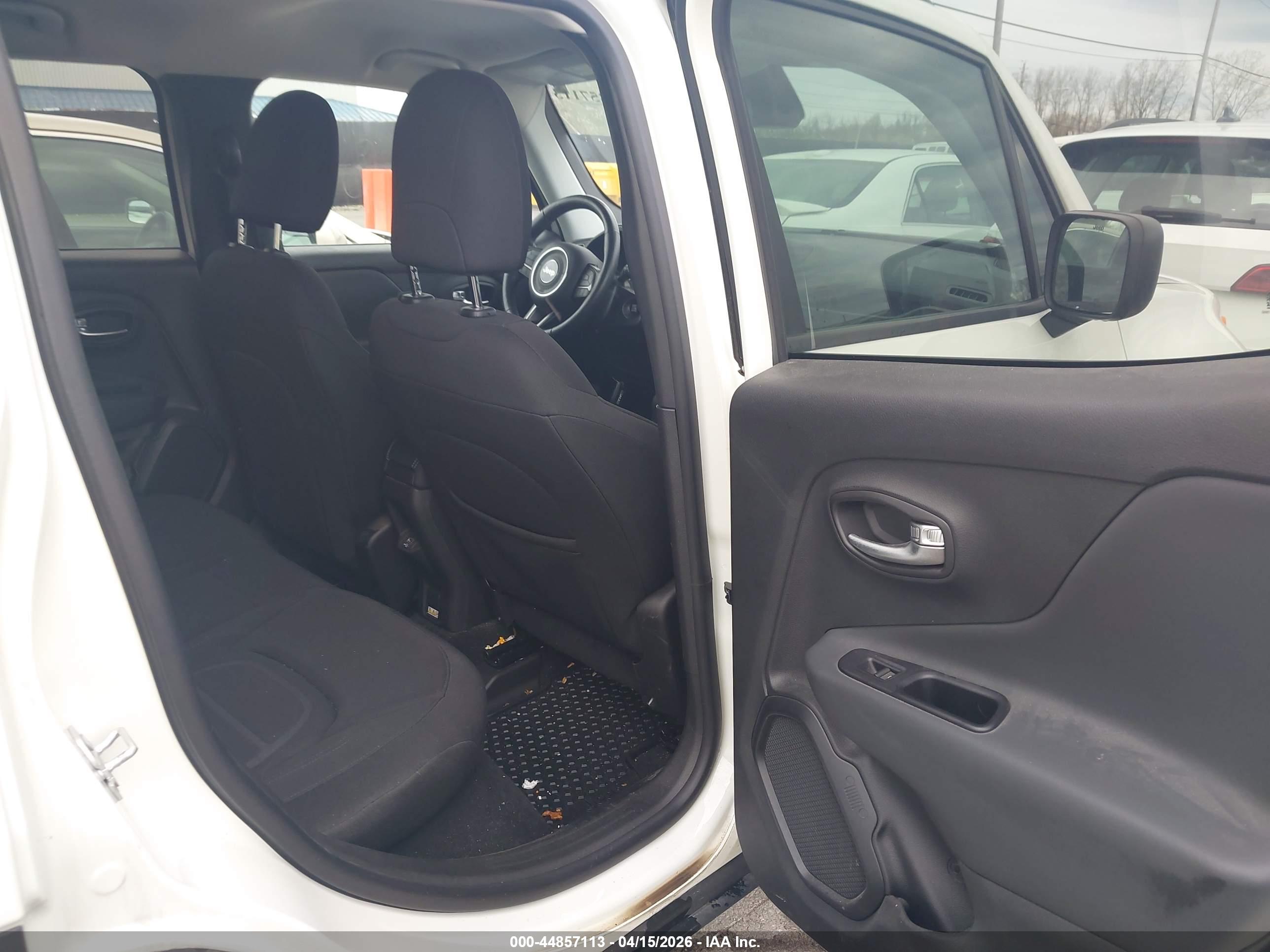 JEEP RENEGADE image 8