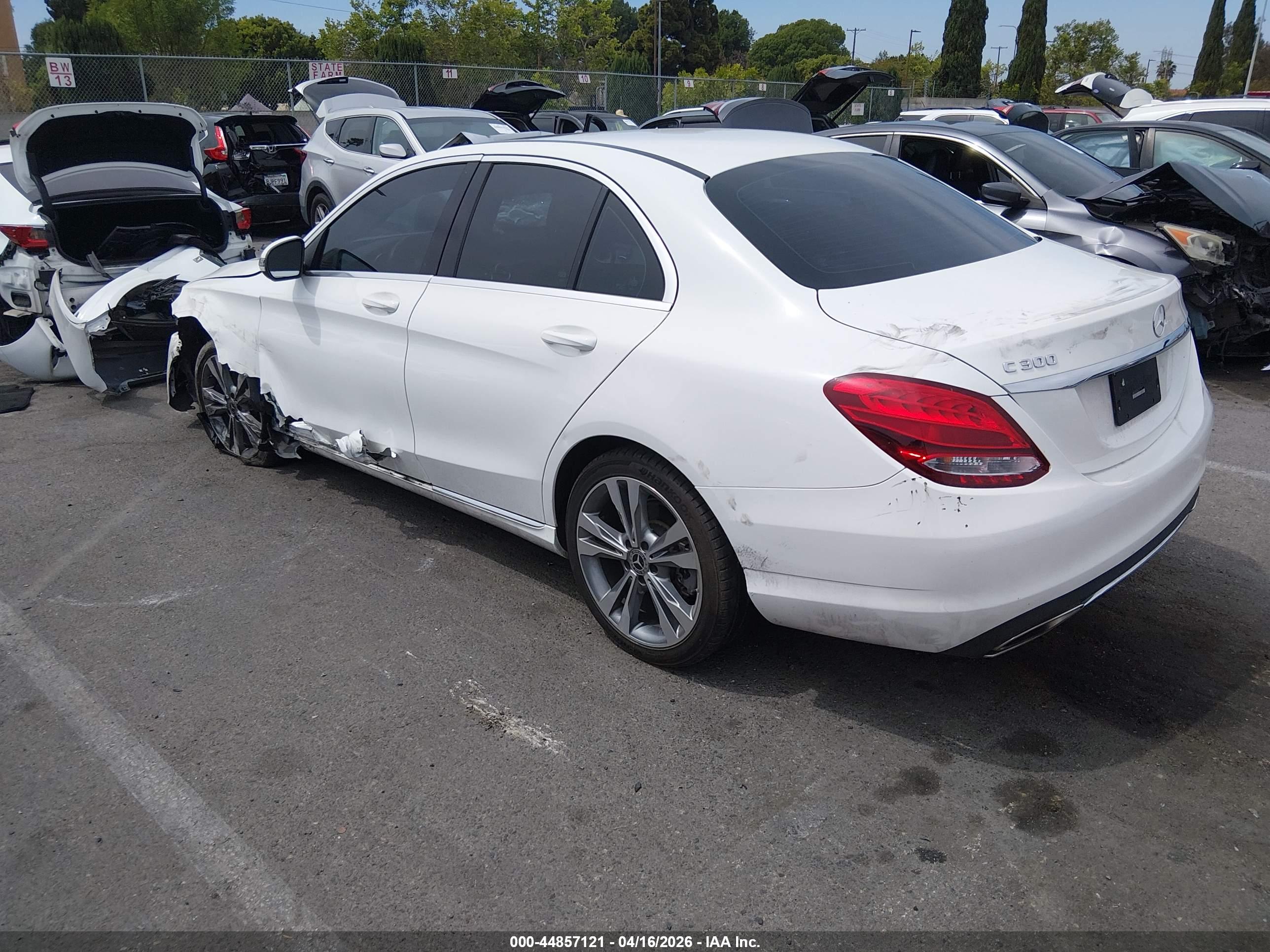 MERCEDES-BENZ C image 3