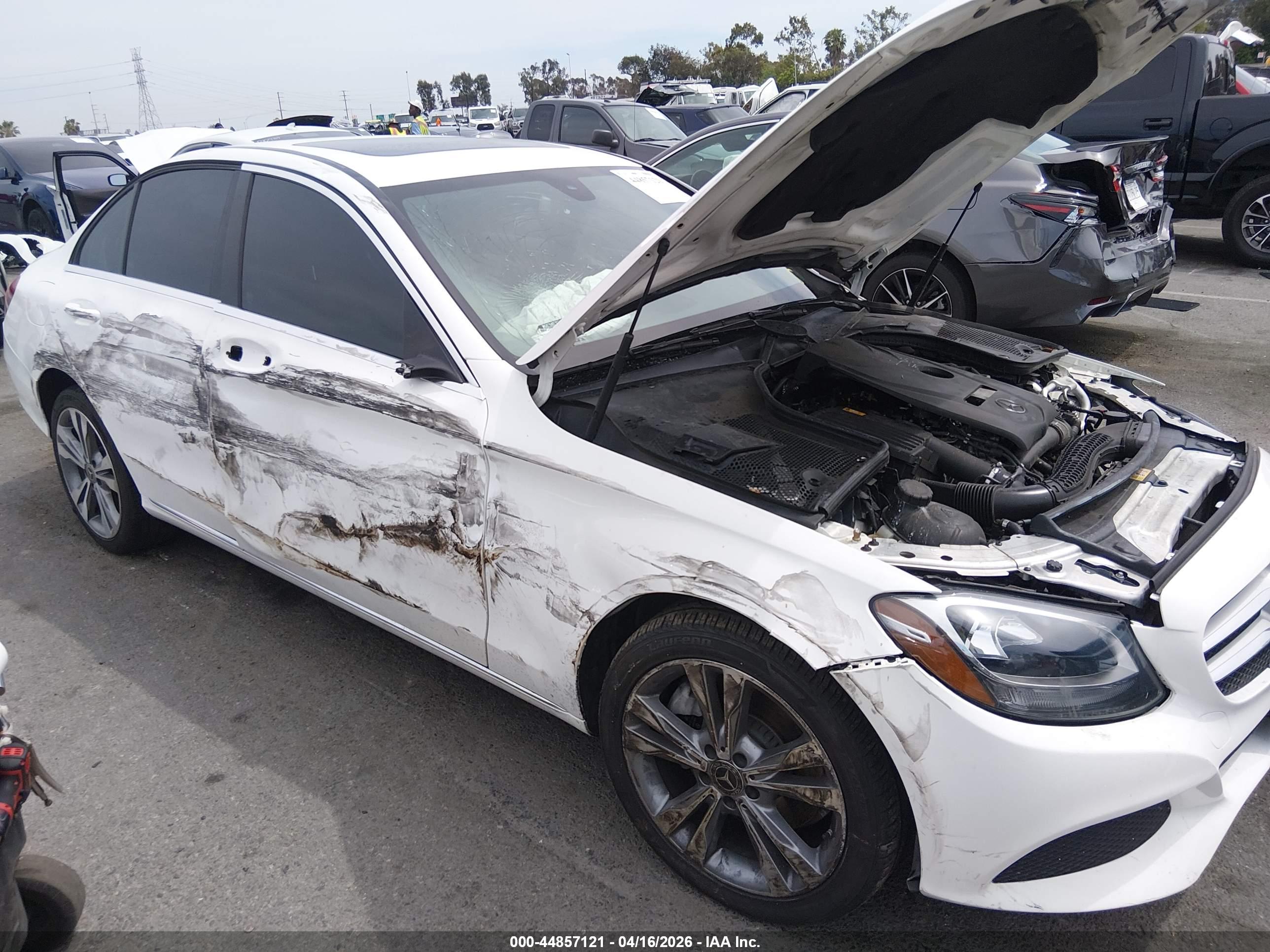 MERCEDES-BENZ C image 6