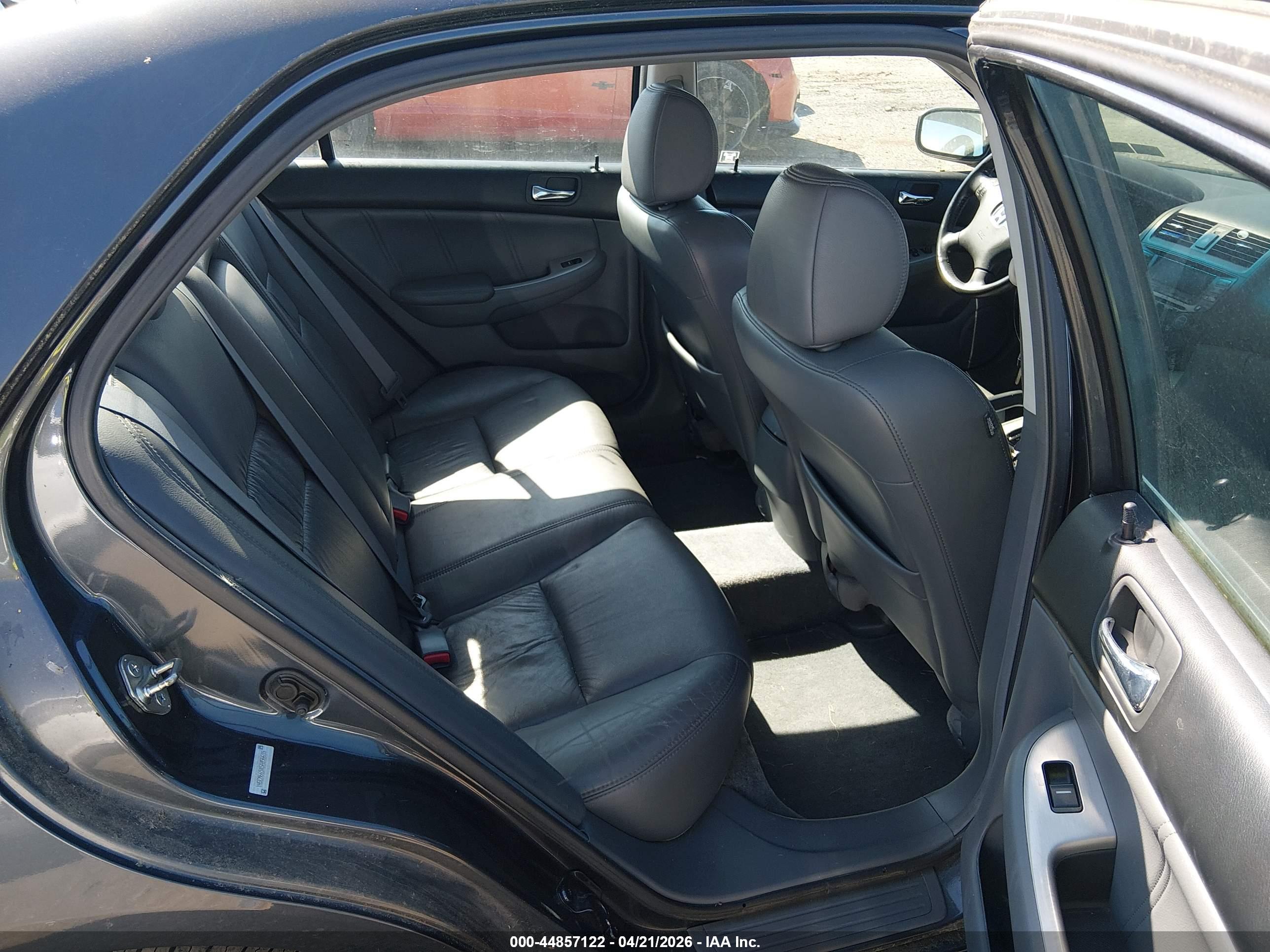 HONDA ACCORD image 8