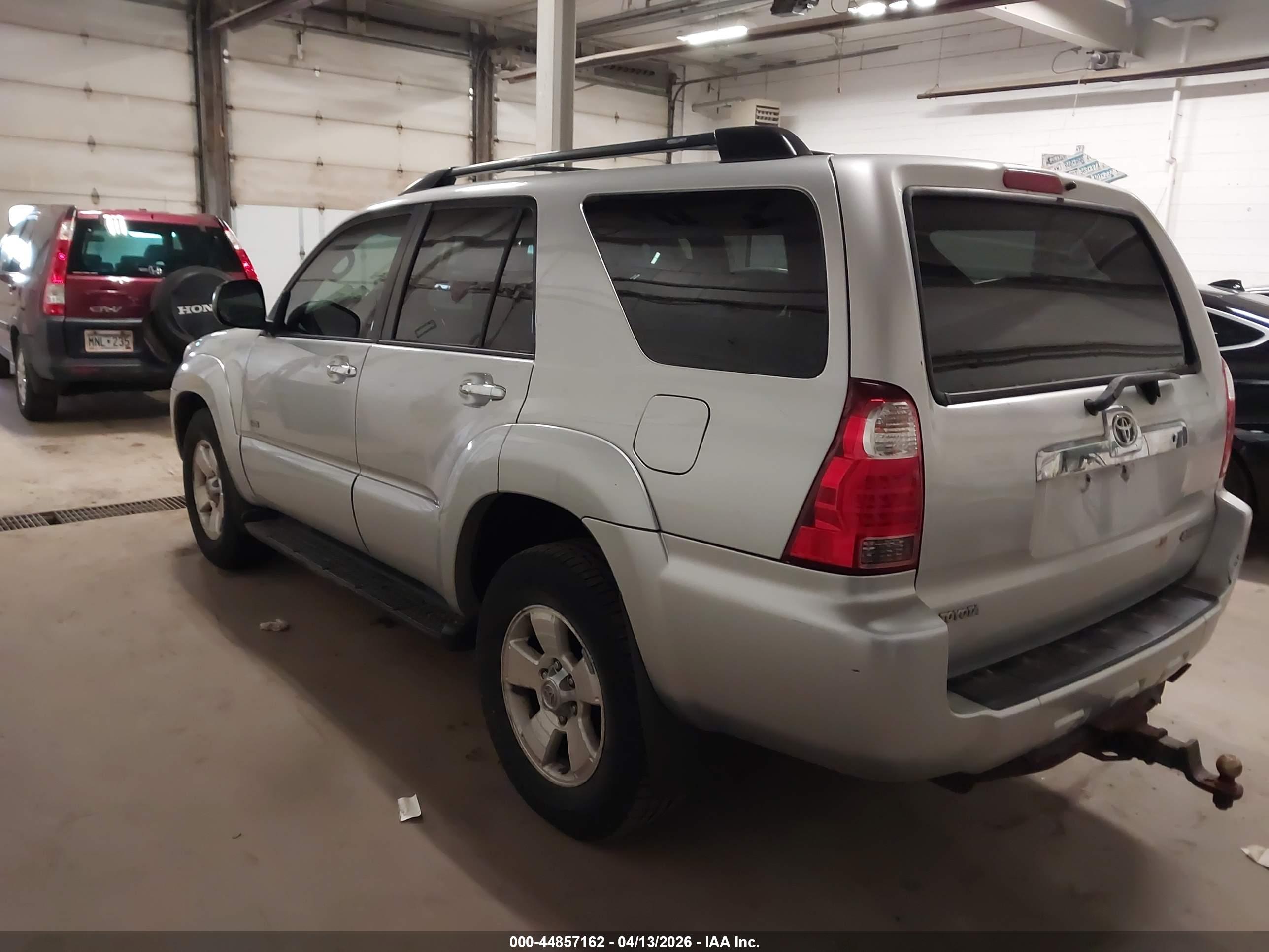 TOYOTA 4RUNNER image 3