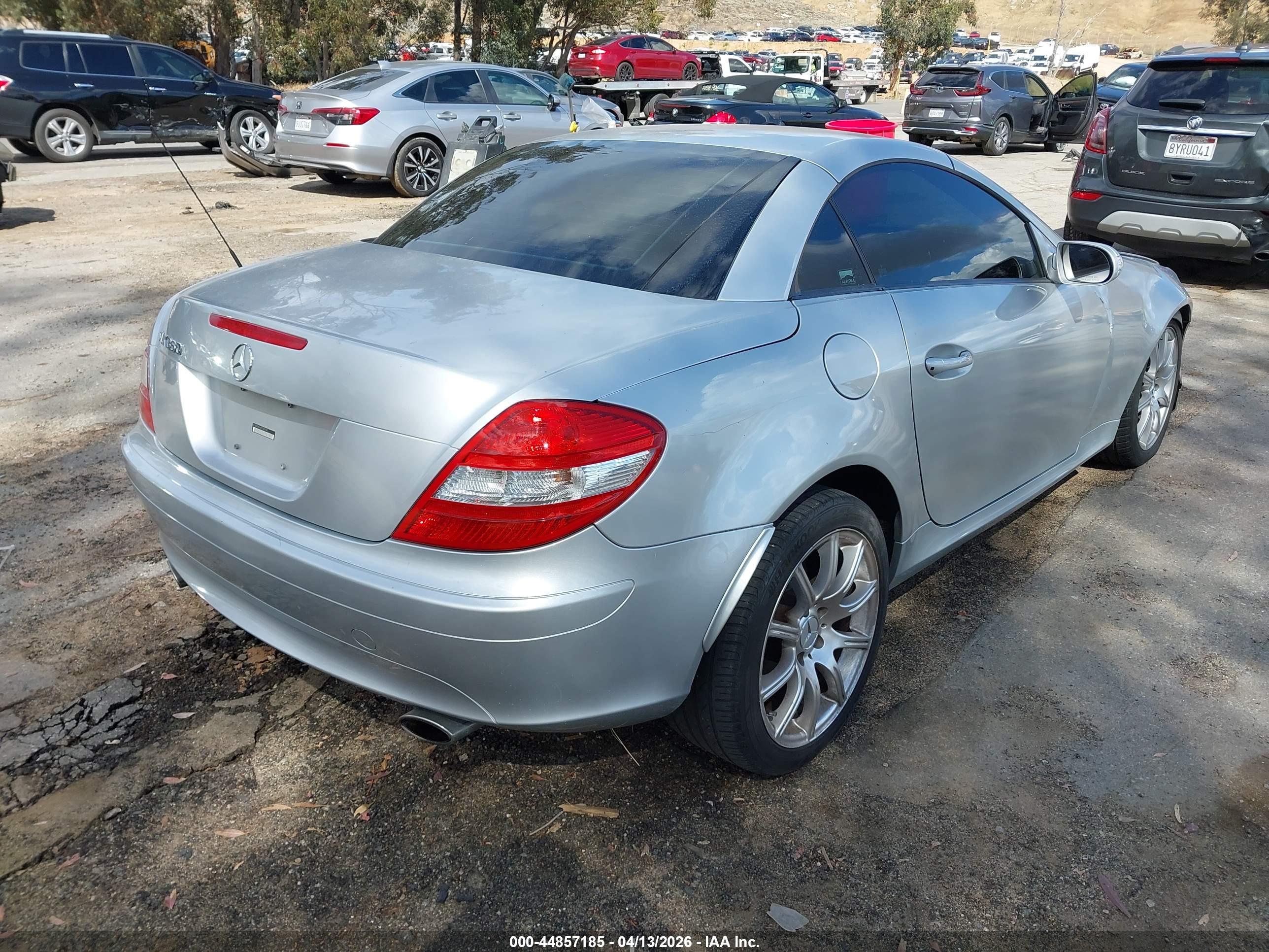 MERCEDES-BENZ SLK image 4