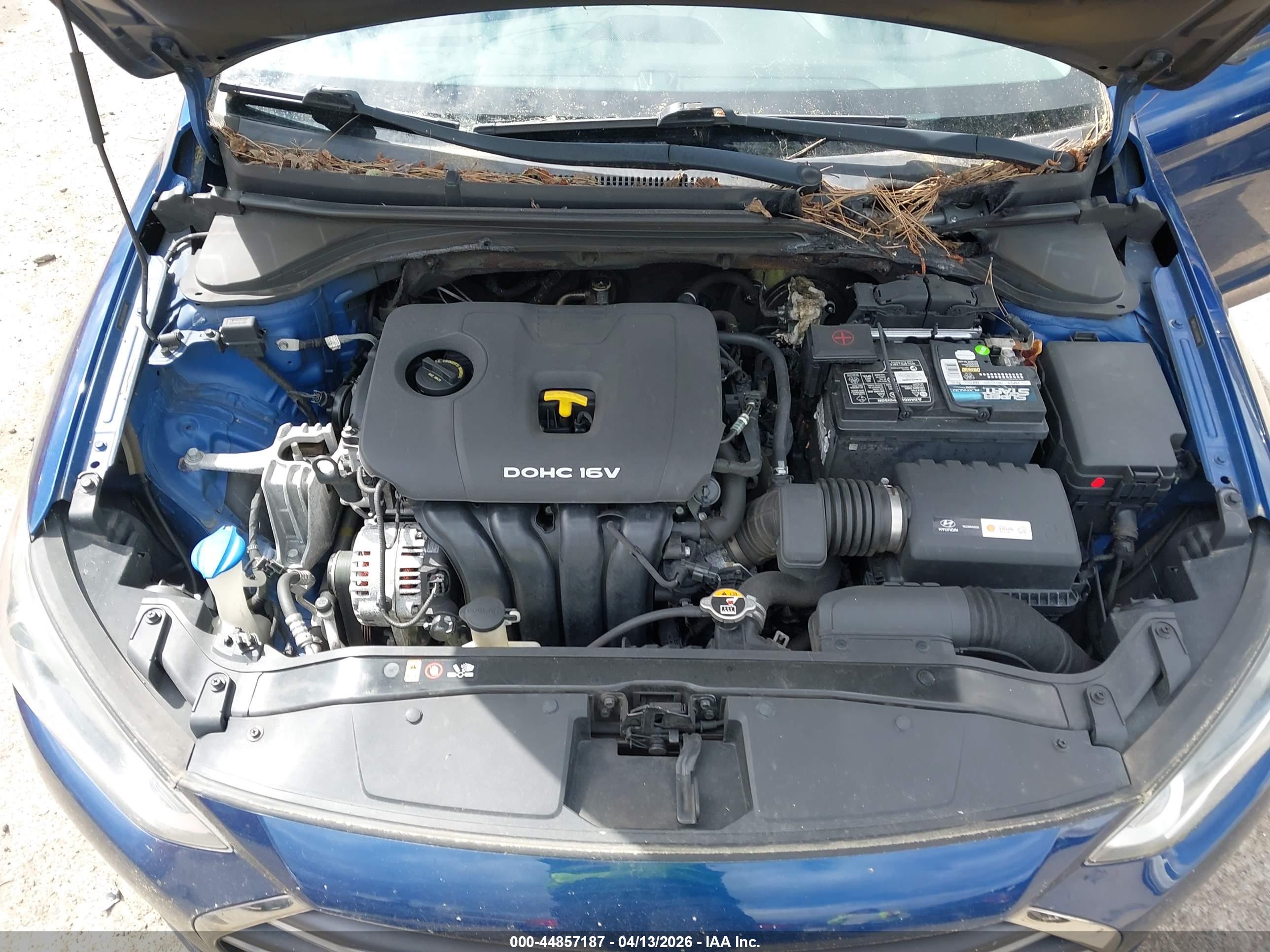HYUNDAI ELANTRA image 10