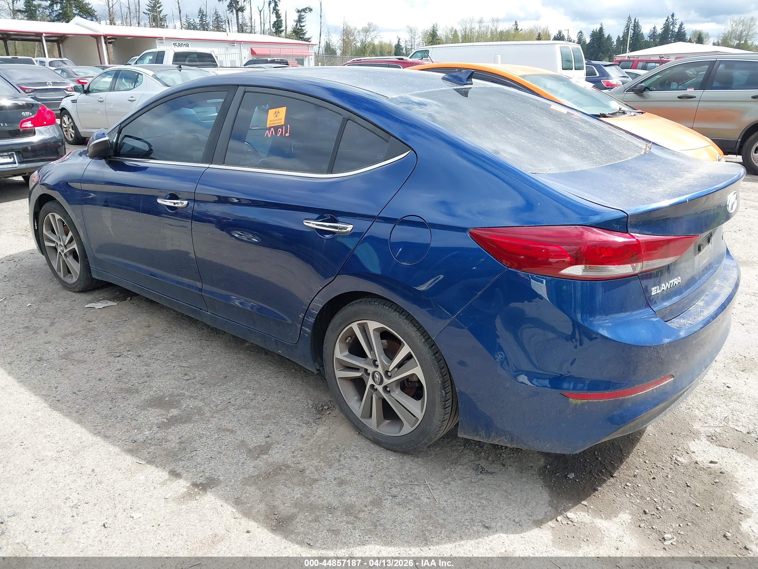 HYUNDAI ELANTRA image 3