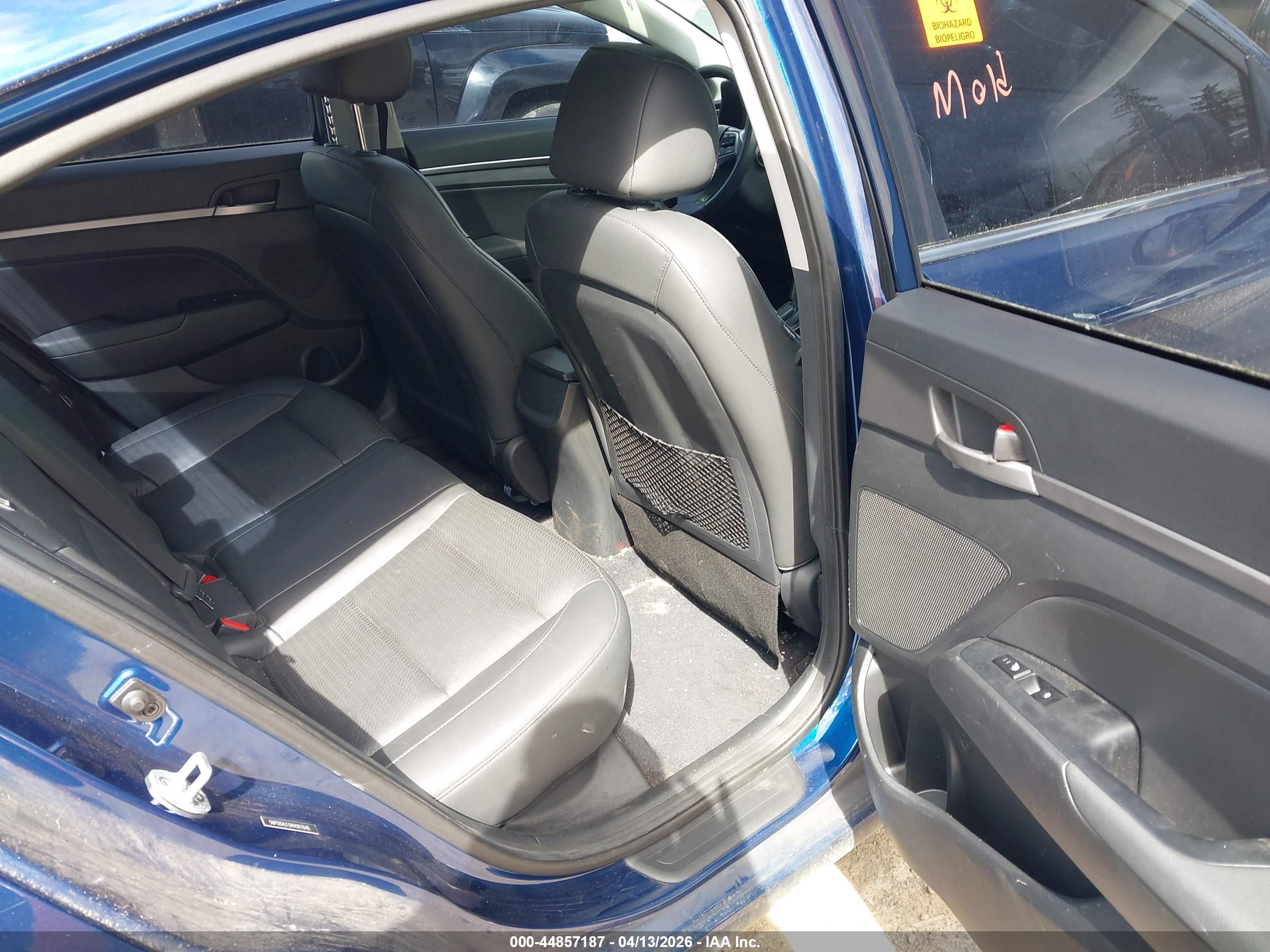 HYUNDAI ELANTRA image 8