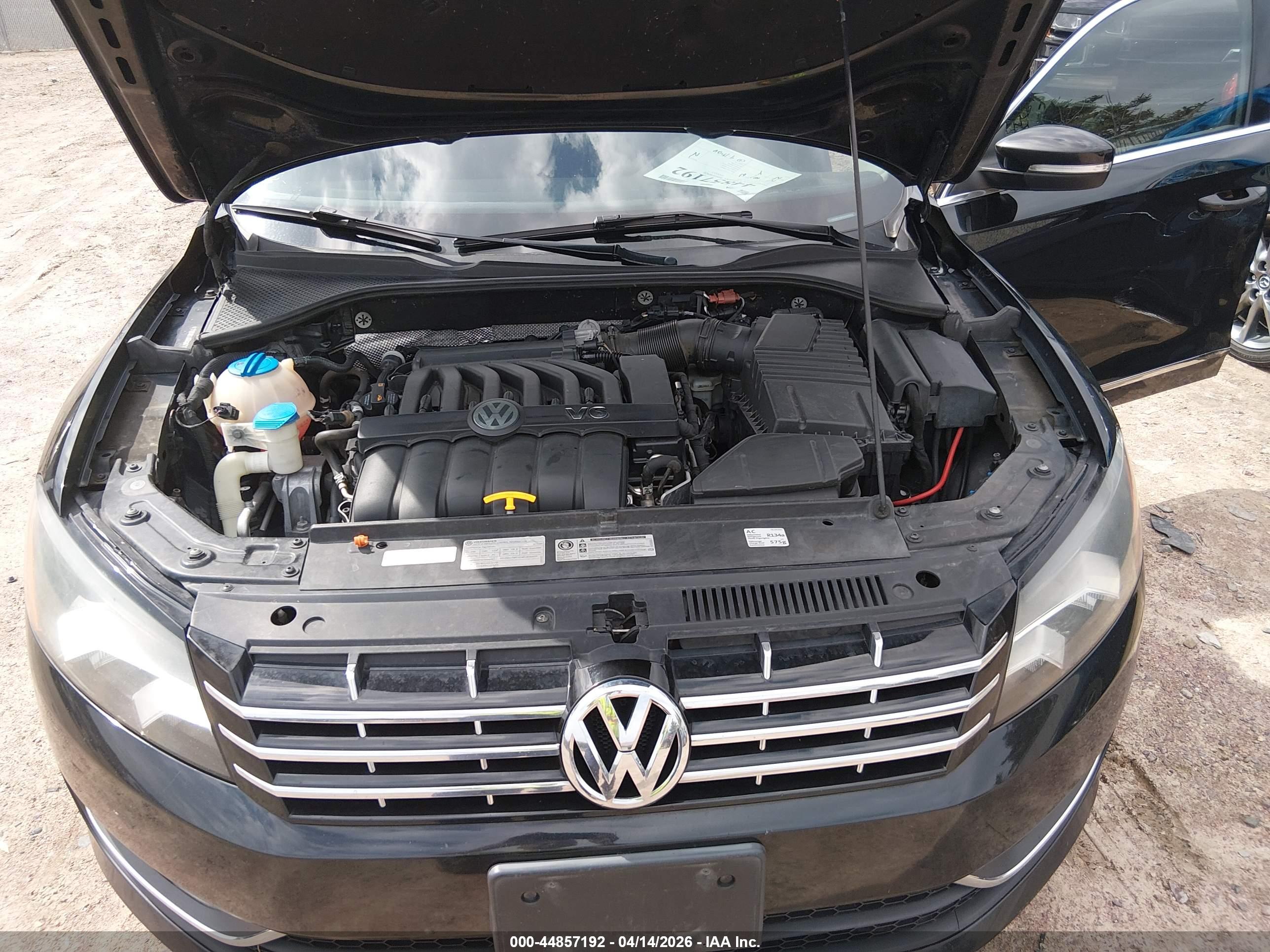 VOLKSWAGEN PASSAT image 10