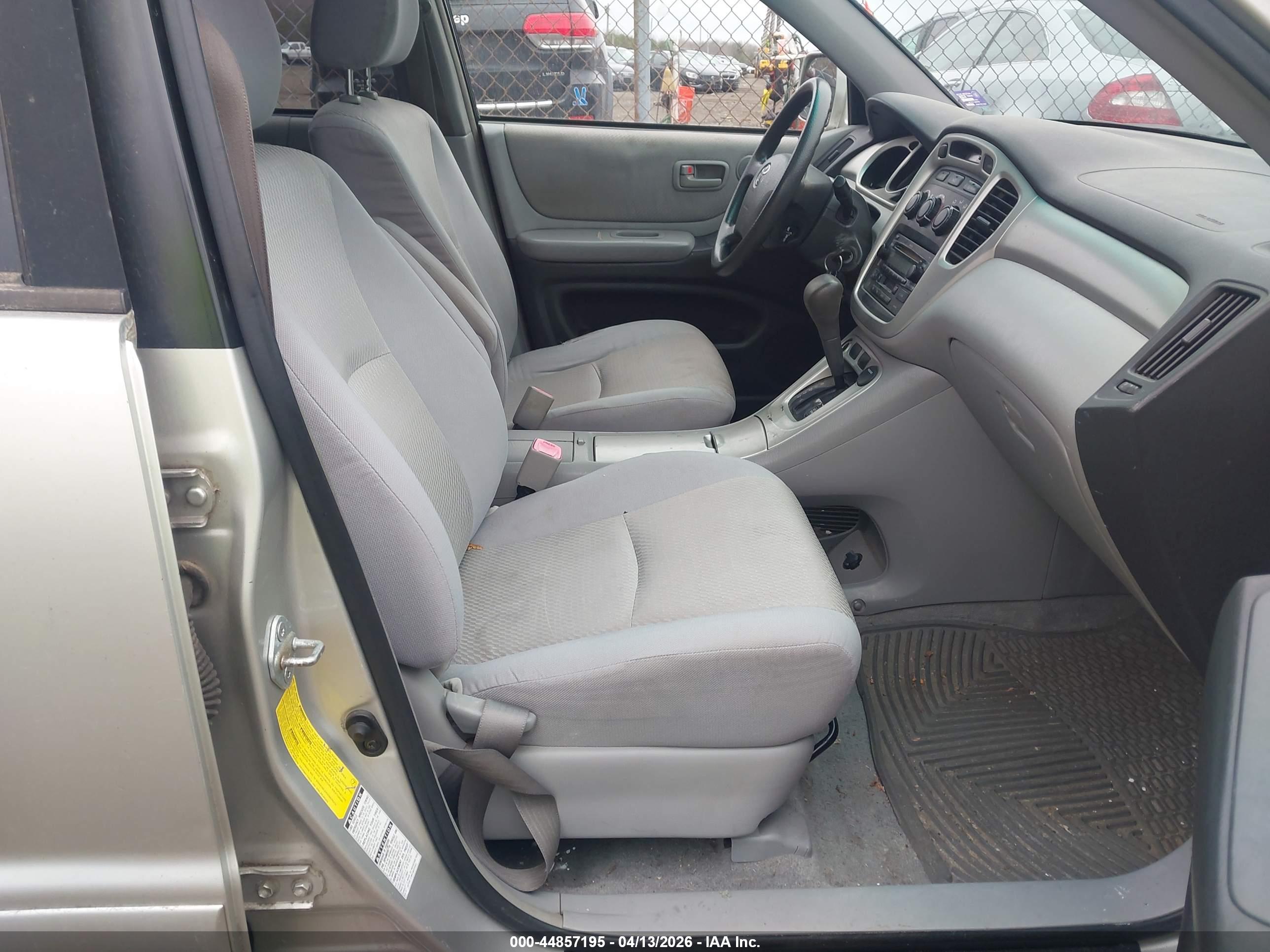TOYOTA HIGHLANDER image 5