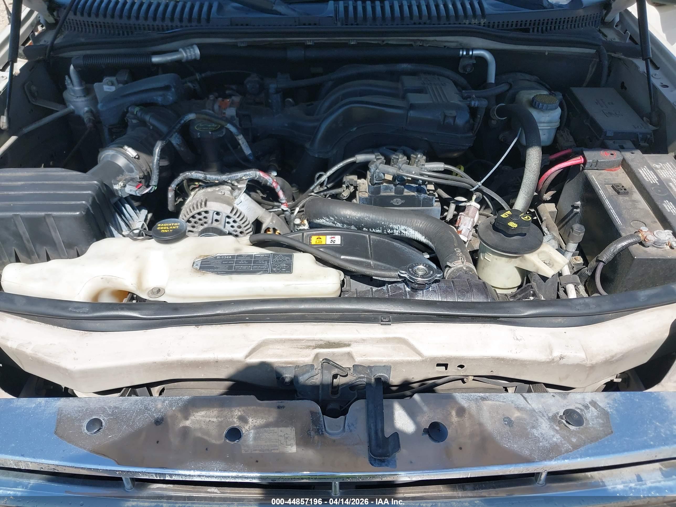 FORD EXPLORER image 10