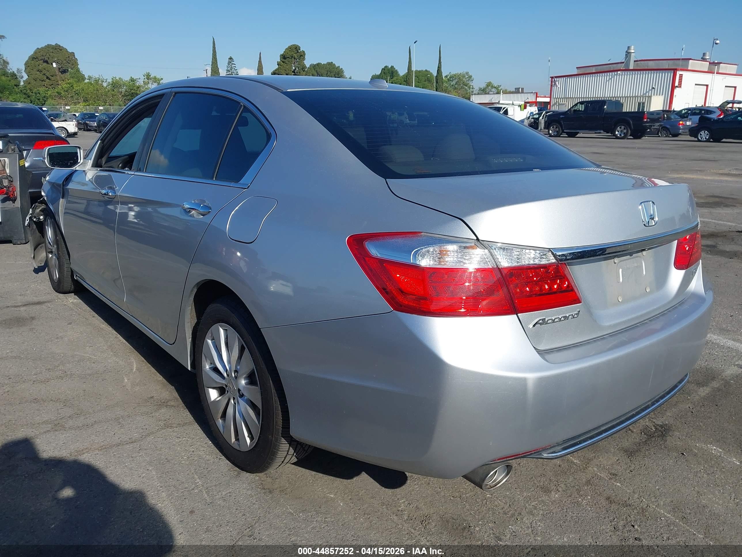 HONDA ACCORD image 3