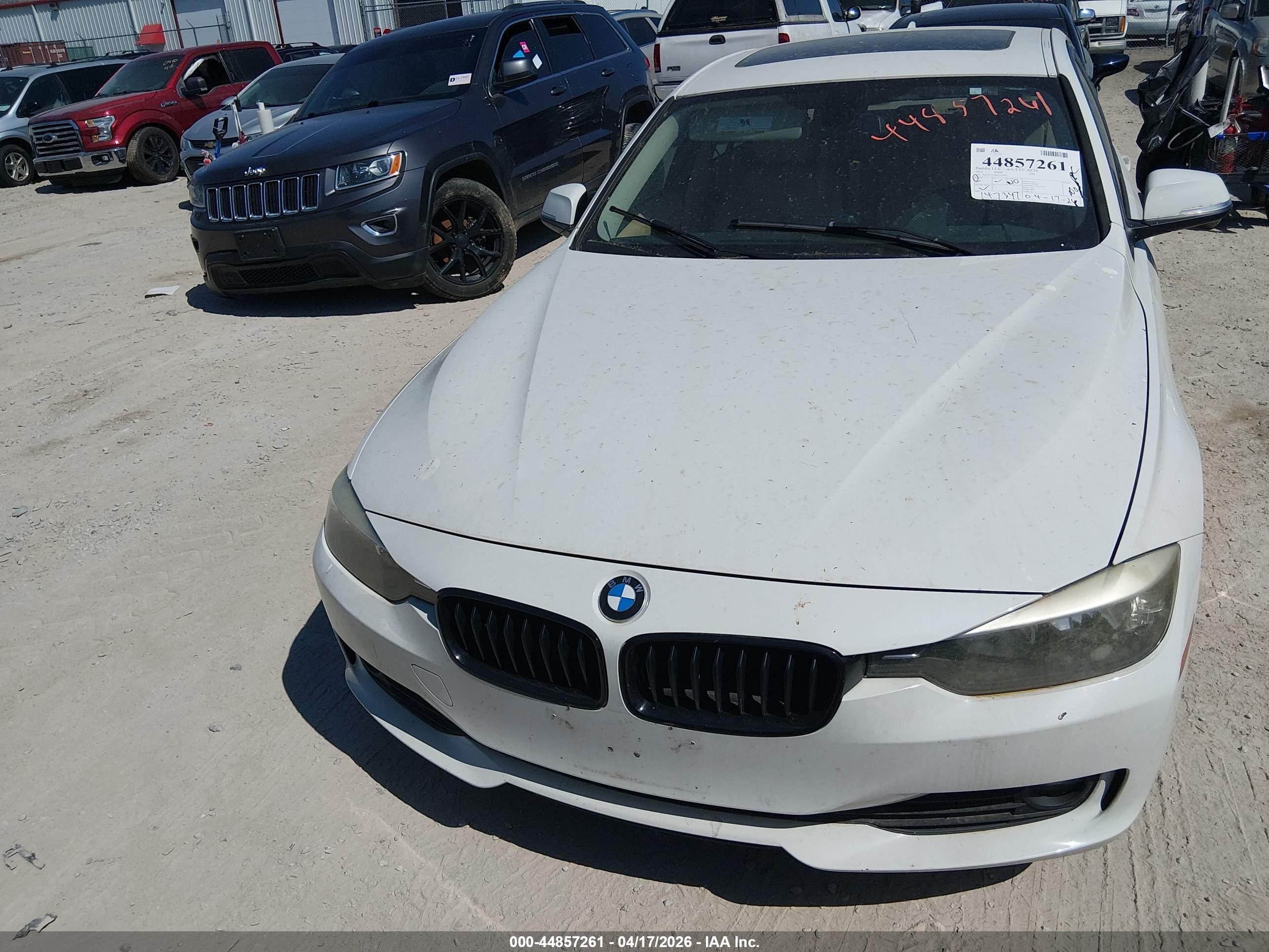 BMW 320I image 6