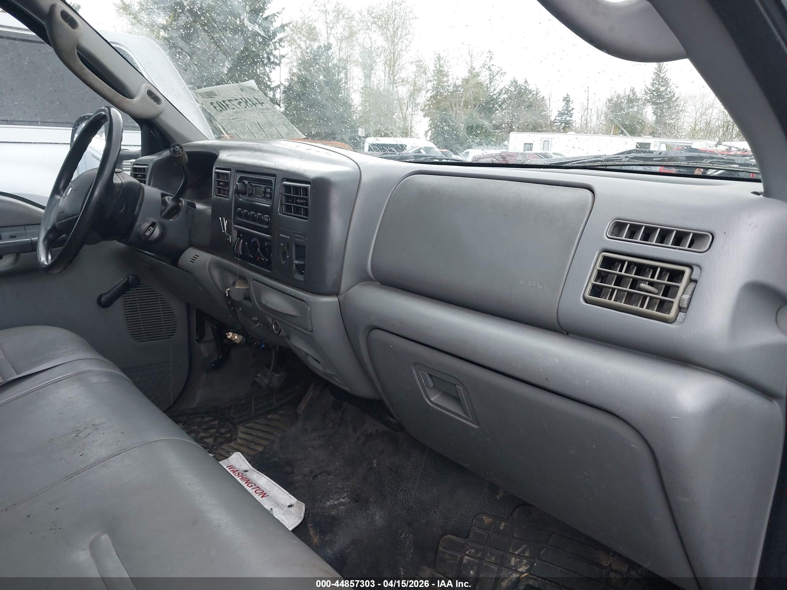 FORD F-450 image 8