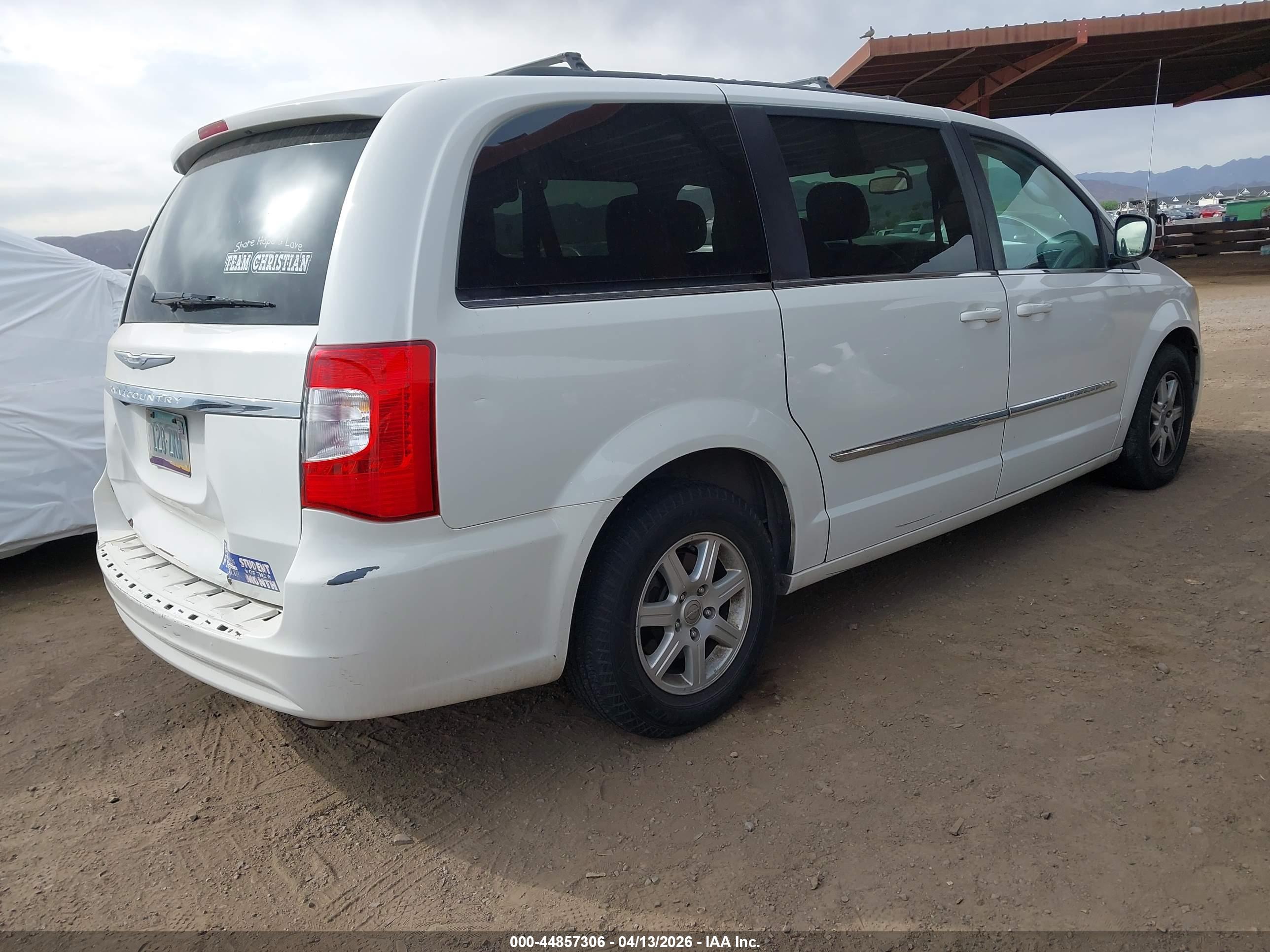 CHRYSLER TOWN image 4