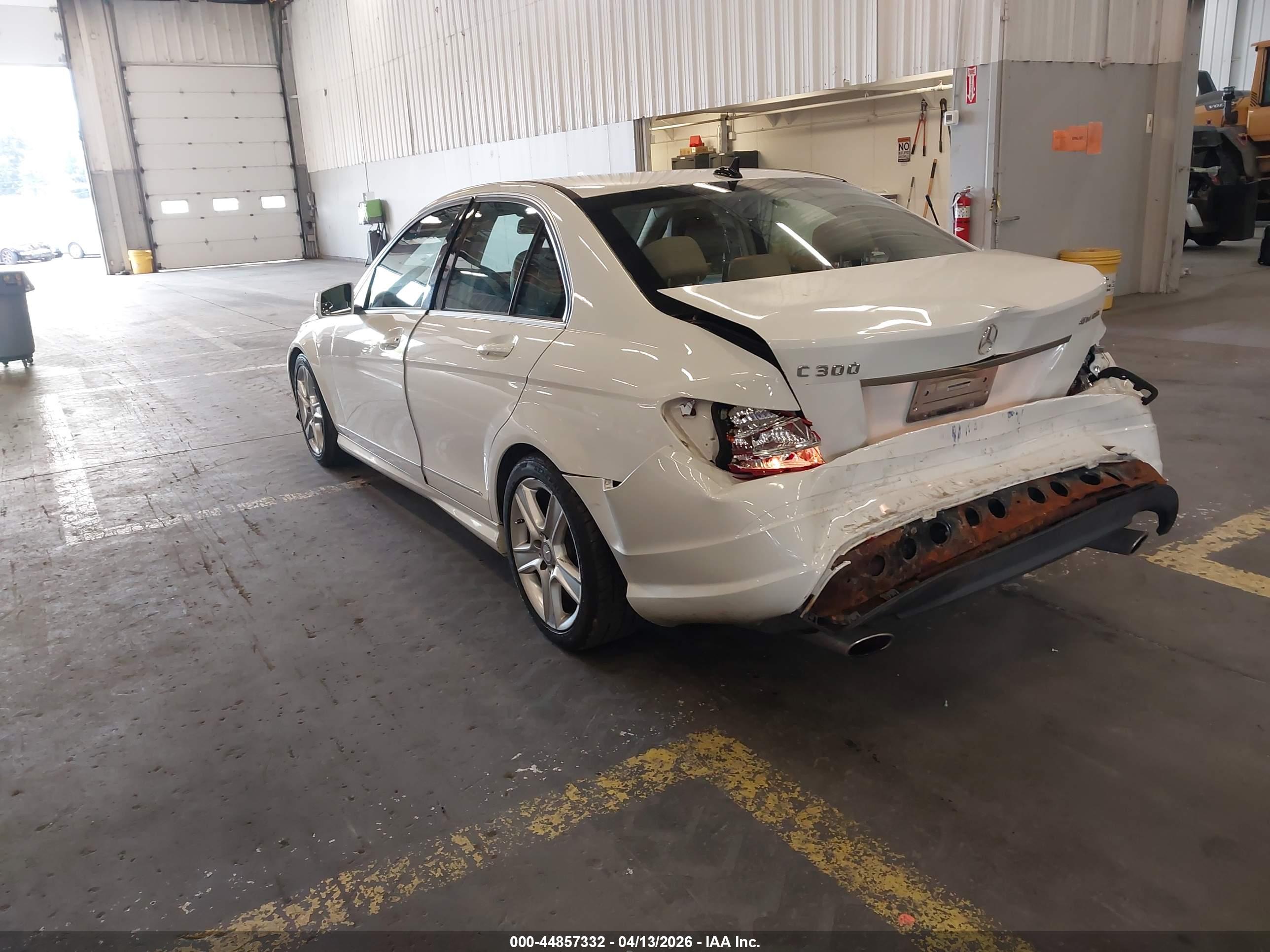 MERCEDES-BENZ C image 3