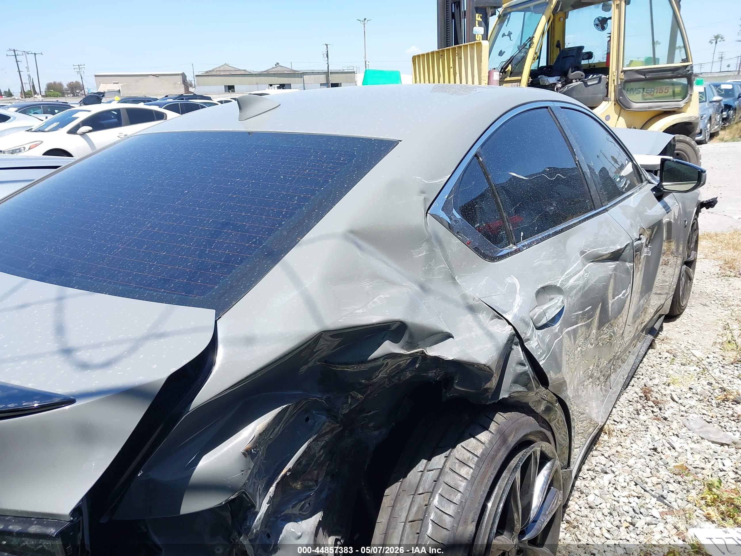 LEXUS IS image 4