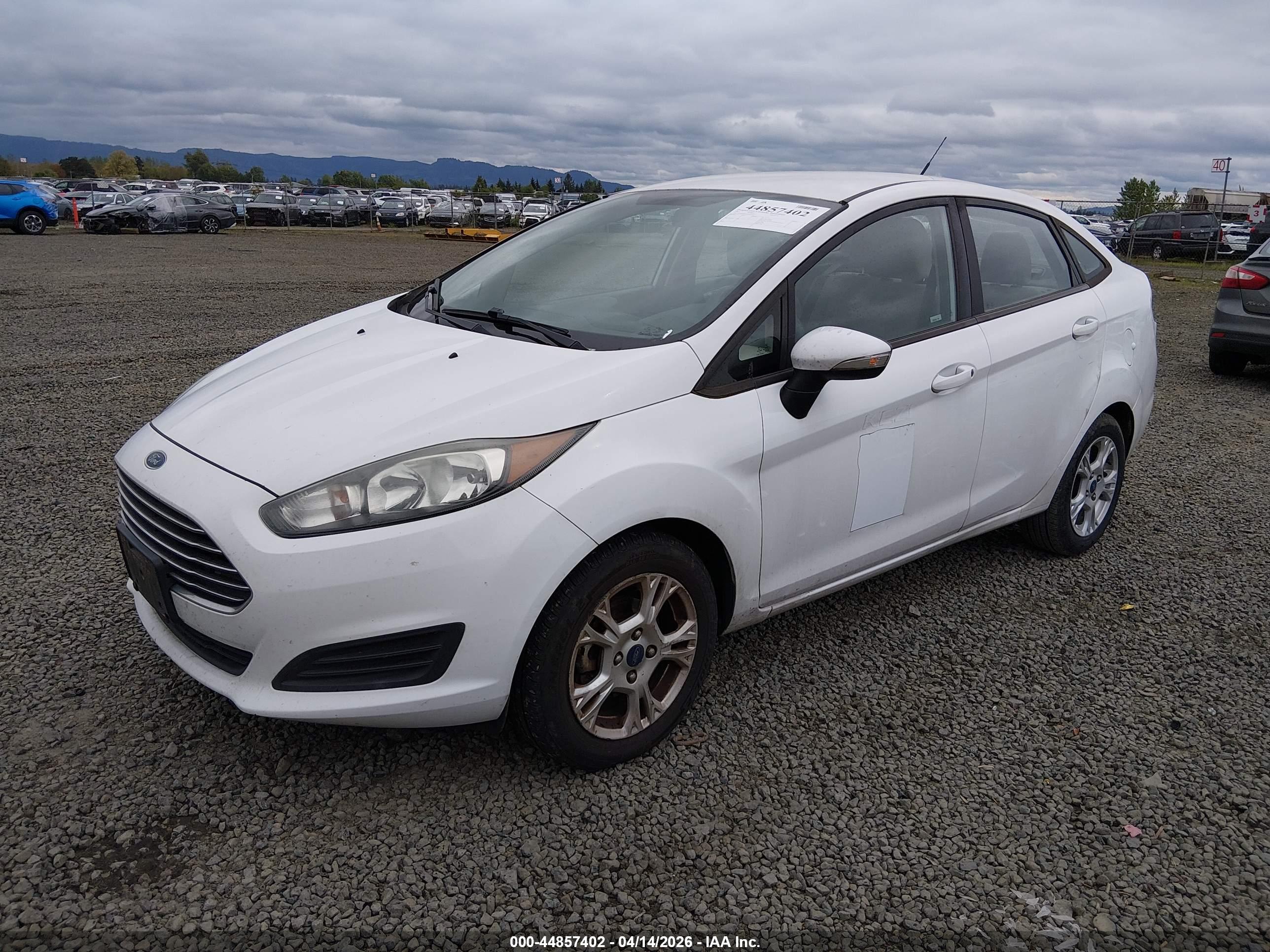 FORD FIESTA image 2
