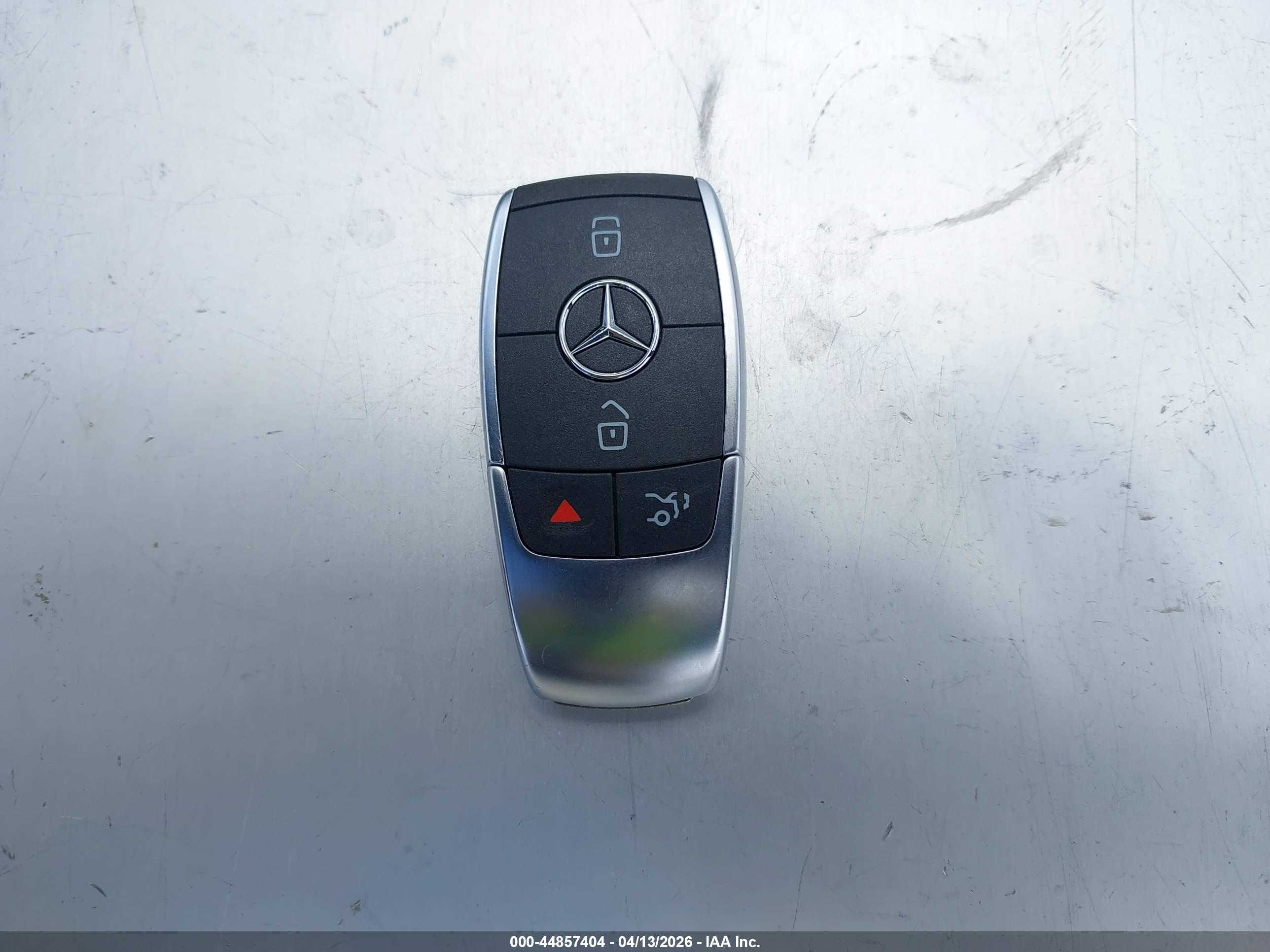 MERCEDES-BENZ C image 11